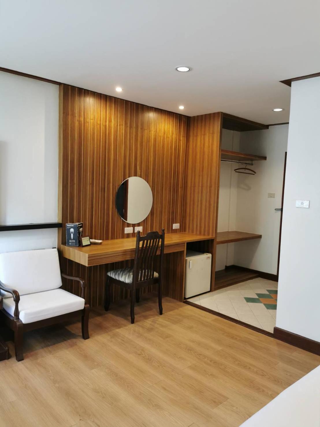 Deluxe Double or Twin Room with Balcony - Photo 4
