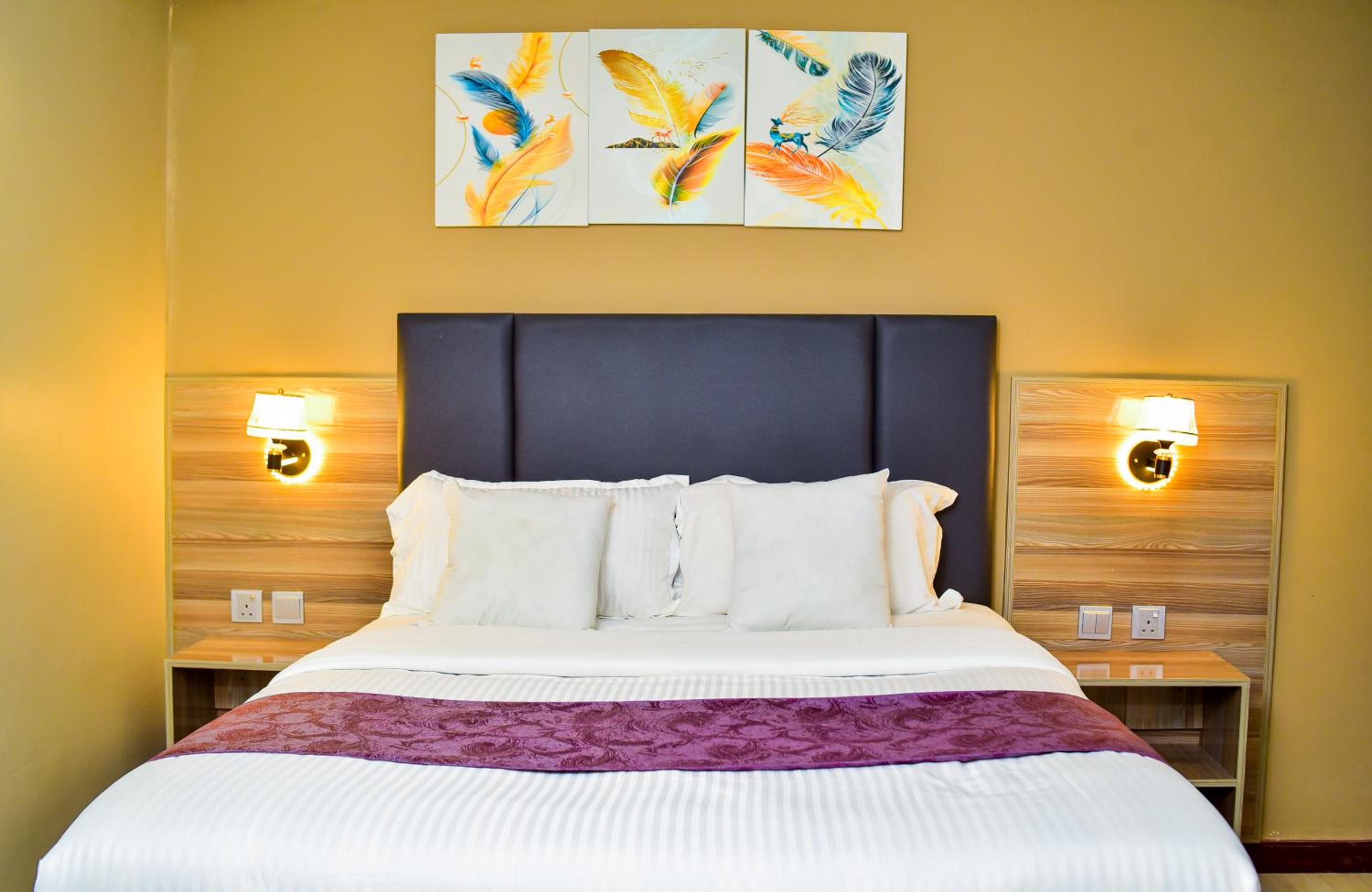 Executive Suite photo 2