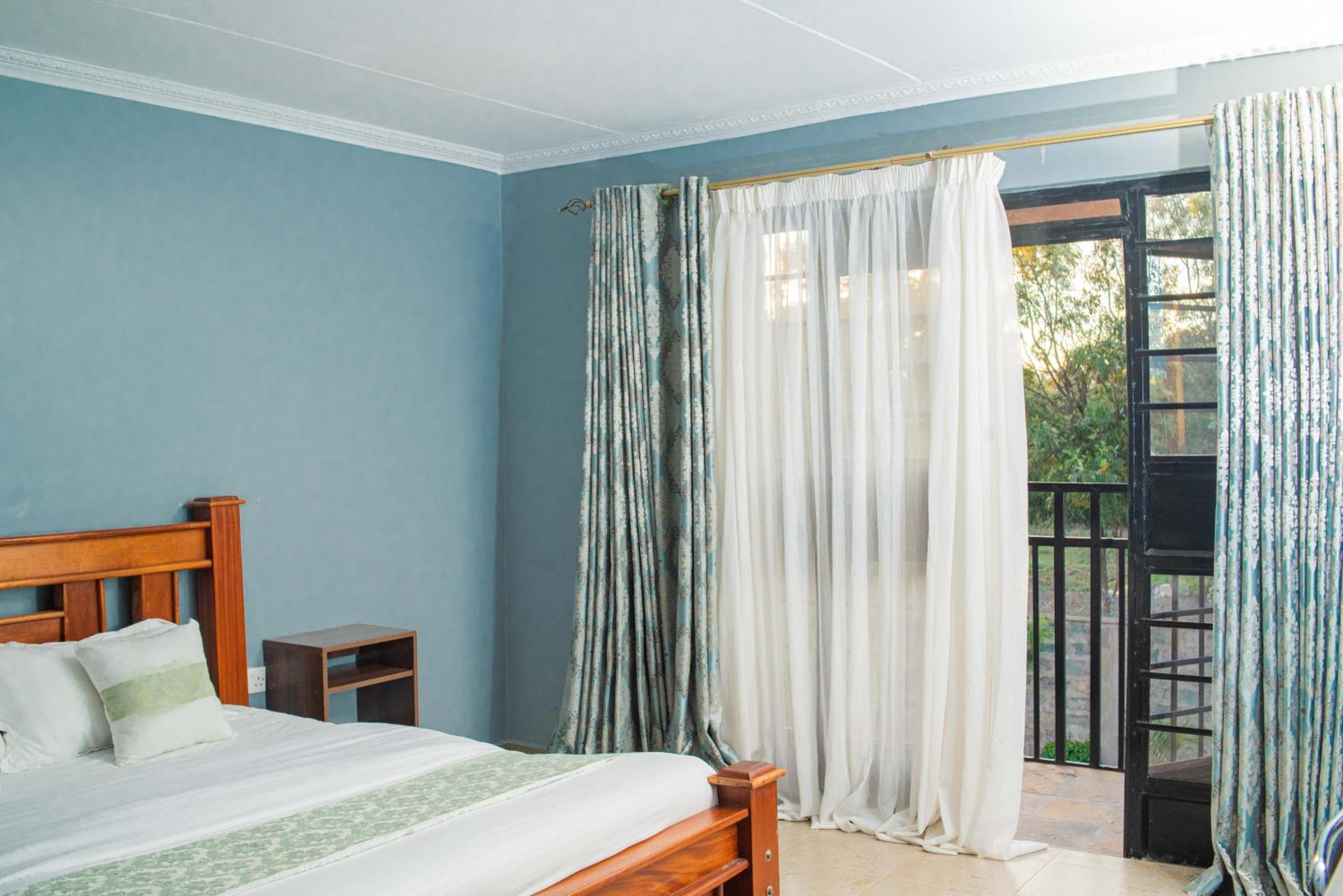 Deluxe King Room photo 1