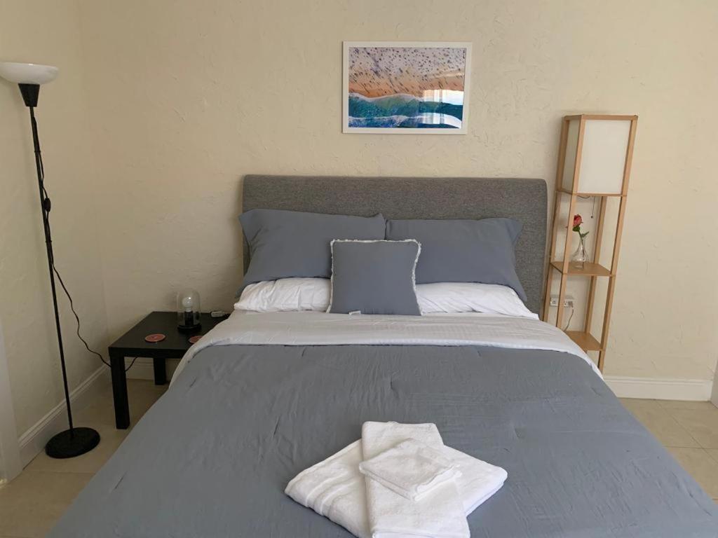 Queen Room photo 1
