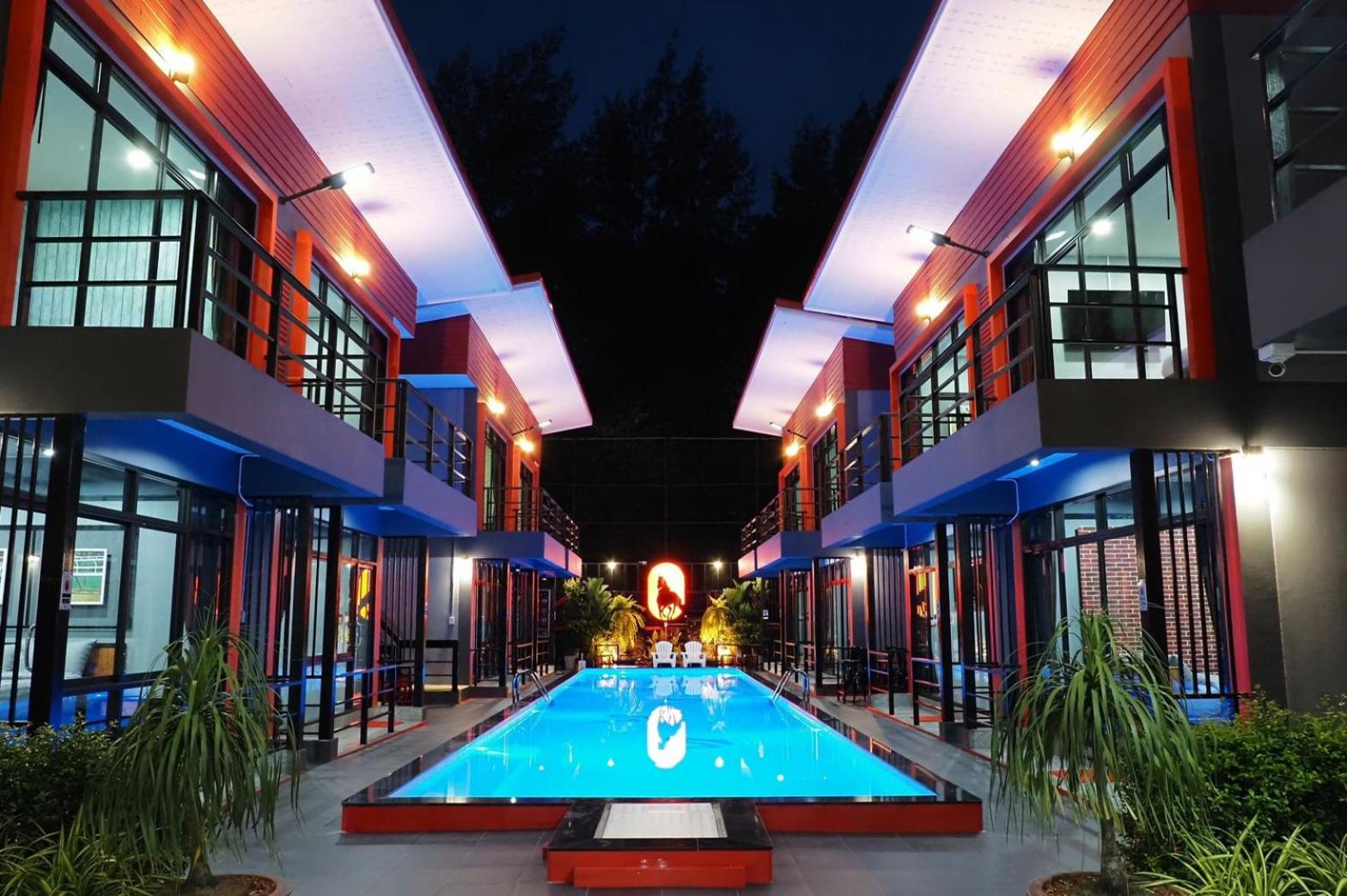 Double Room with Pool View photo 2