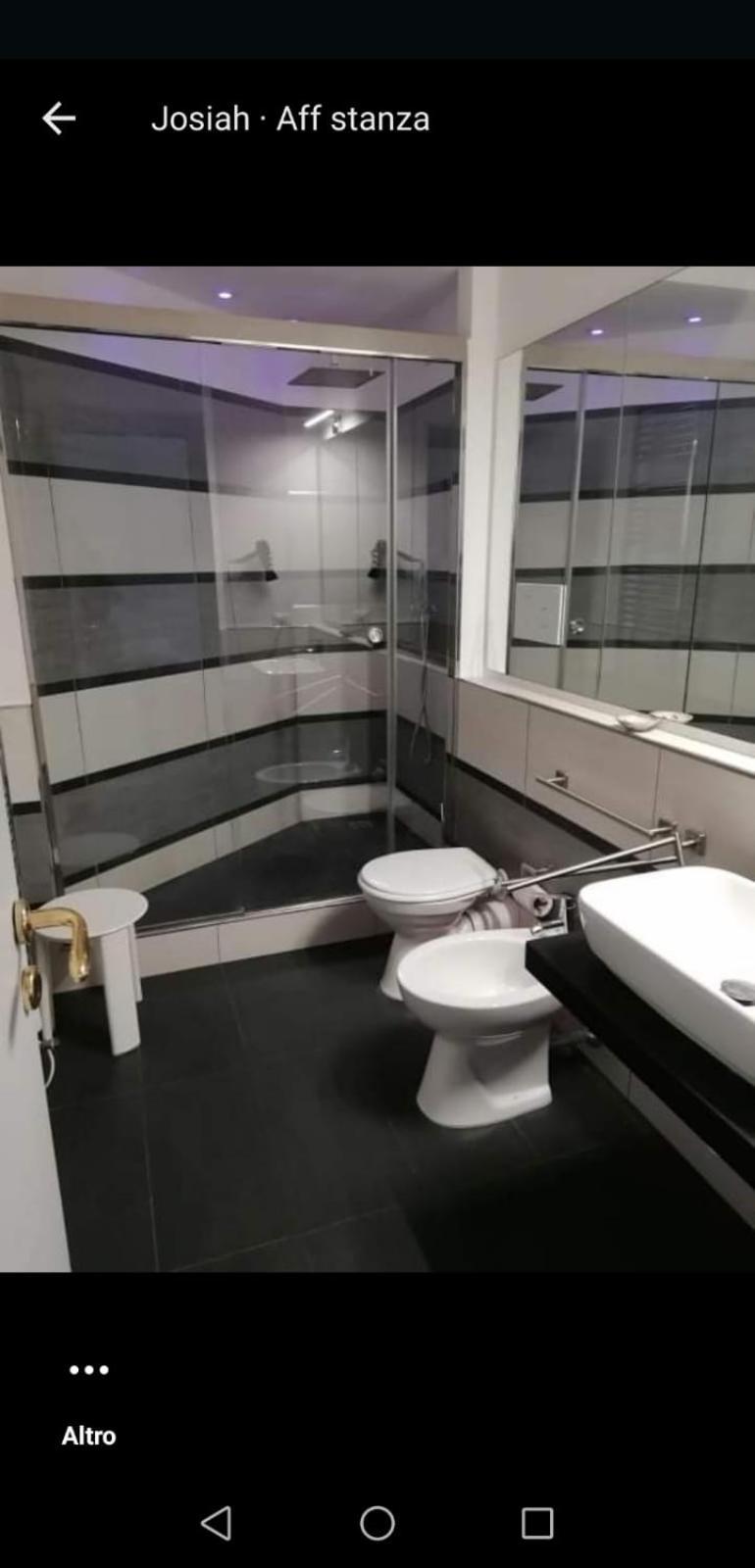 Double Room with Private External Bathroom photo 2