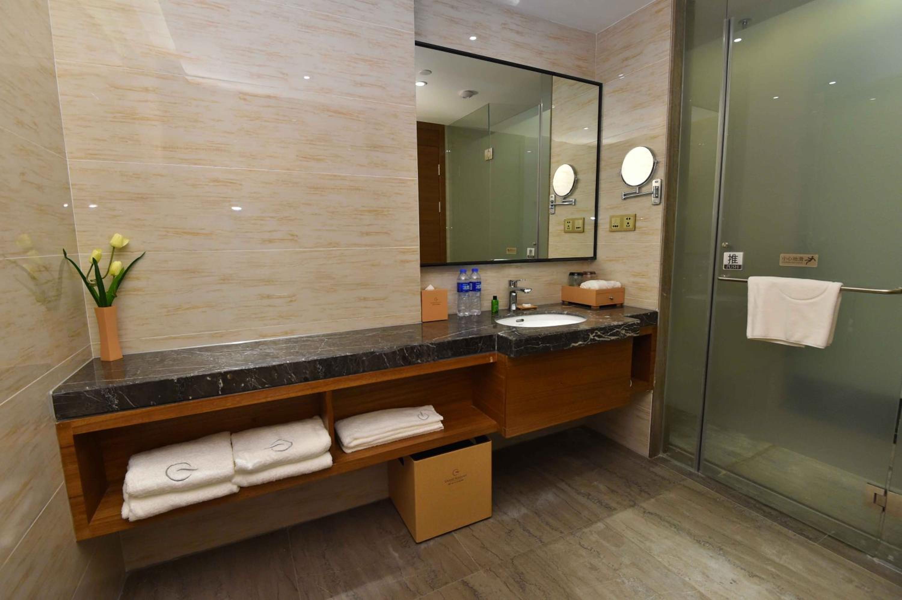 Superior Queen Room photo 1