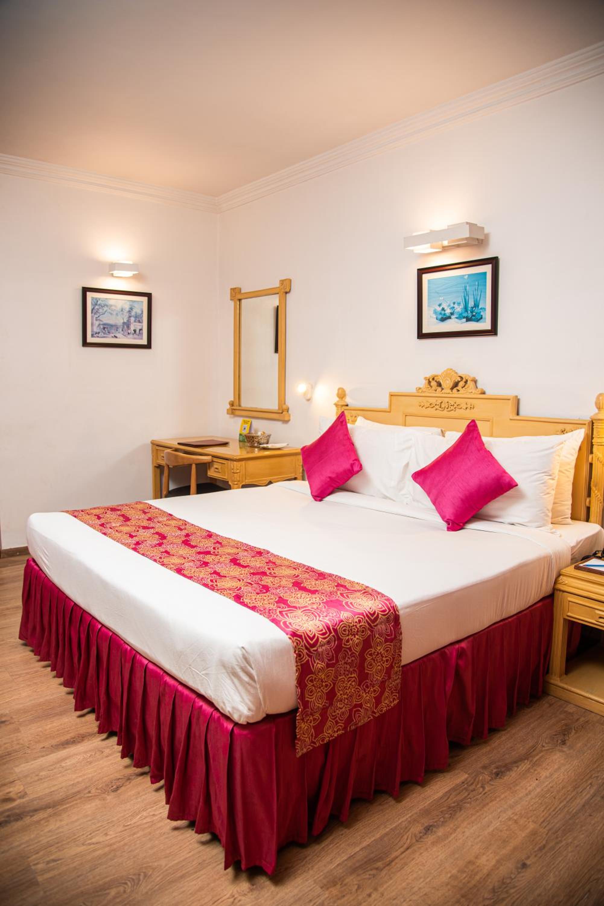 Deluxe Suite