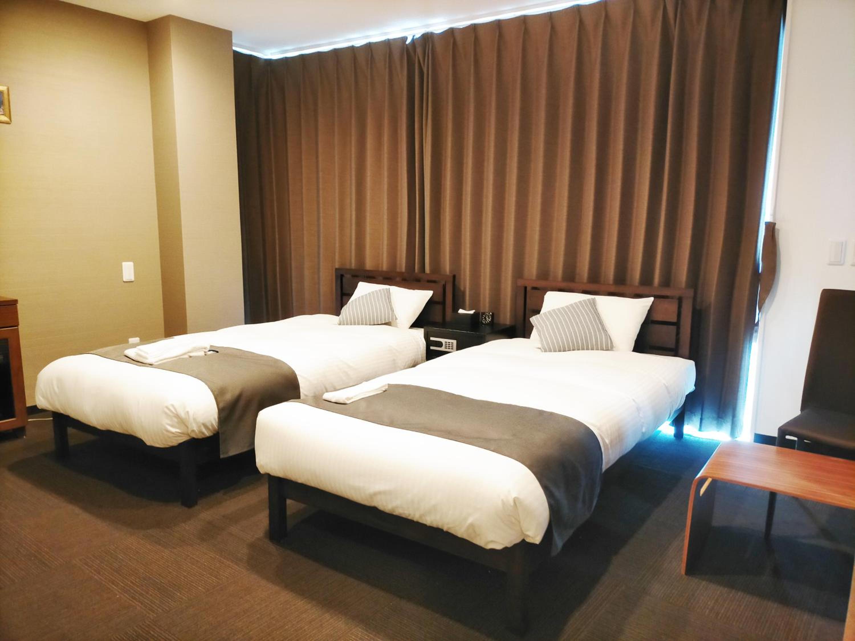 Economy Twin Room