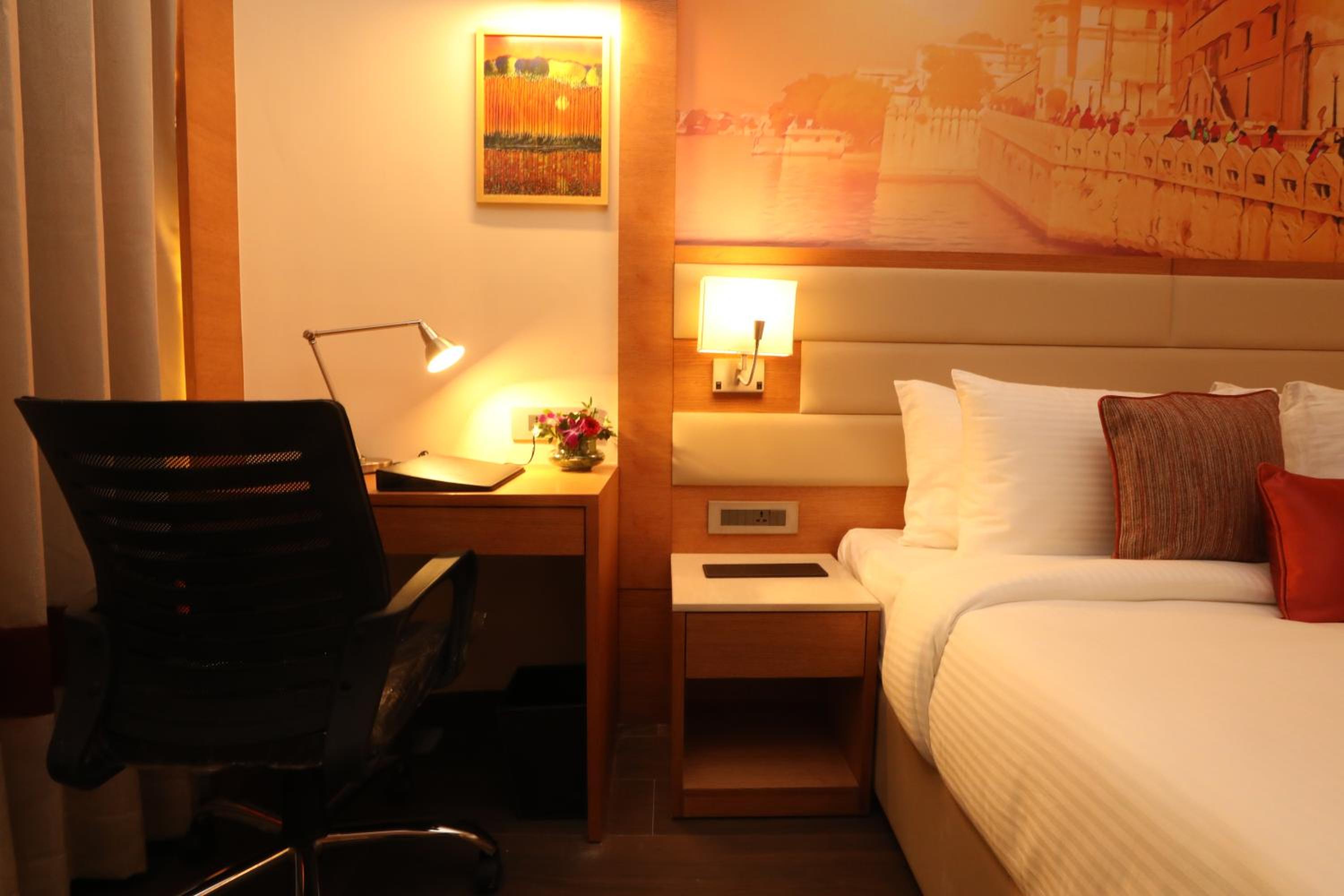 Standard Room Enjoy Happy Hour 1+1 mocktail IMFL timing 4-7 pm photo 2