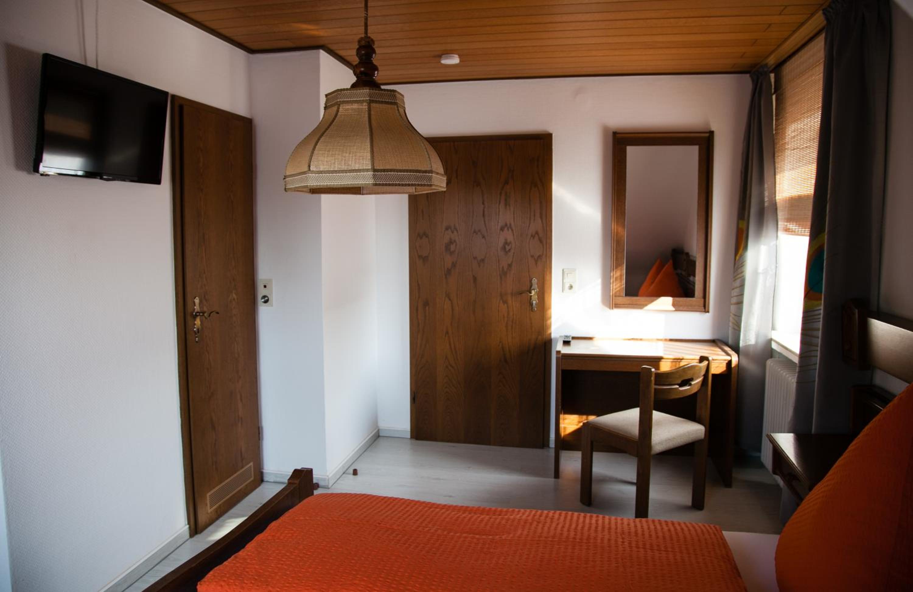 Budget Double Room photo 1