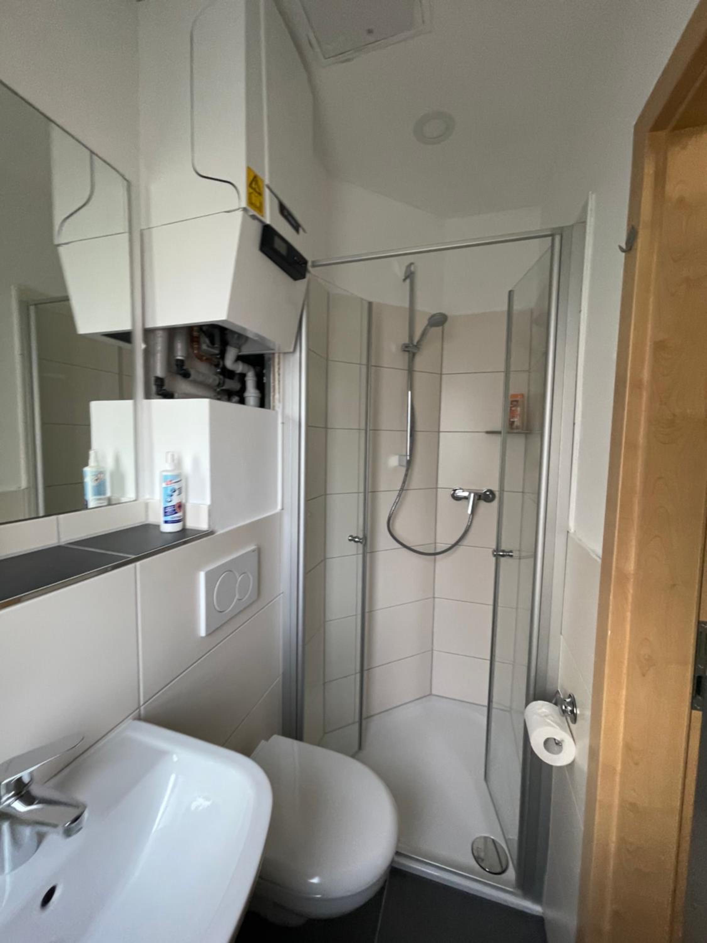 Double or Twin Room with Shared Bathroom photo 2