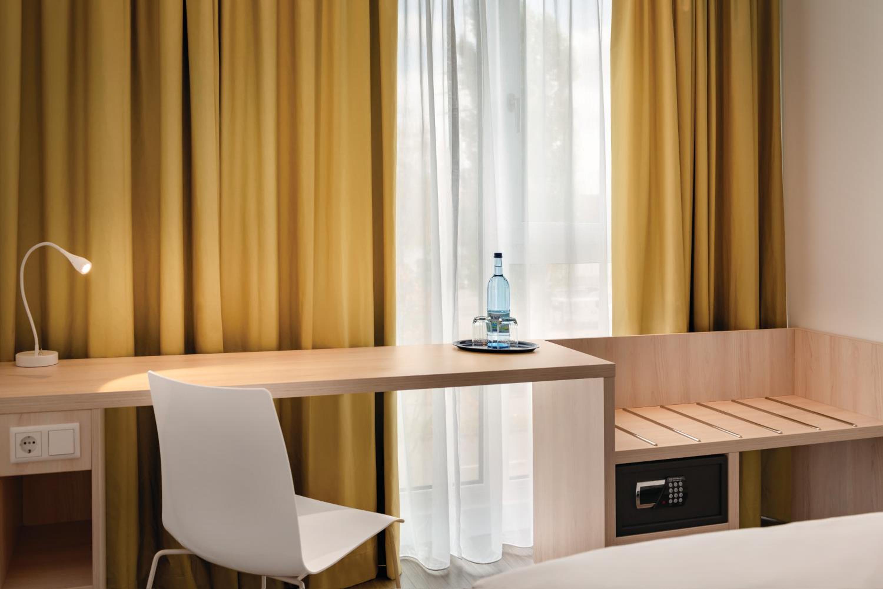 Standard Double Room - Photo 4