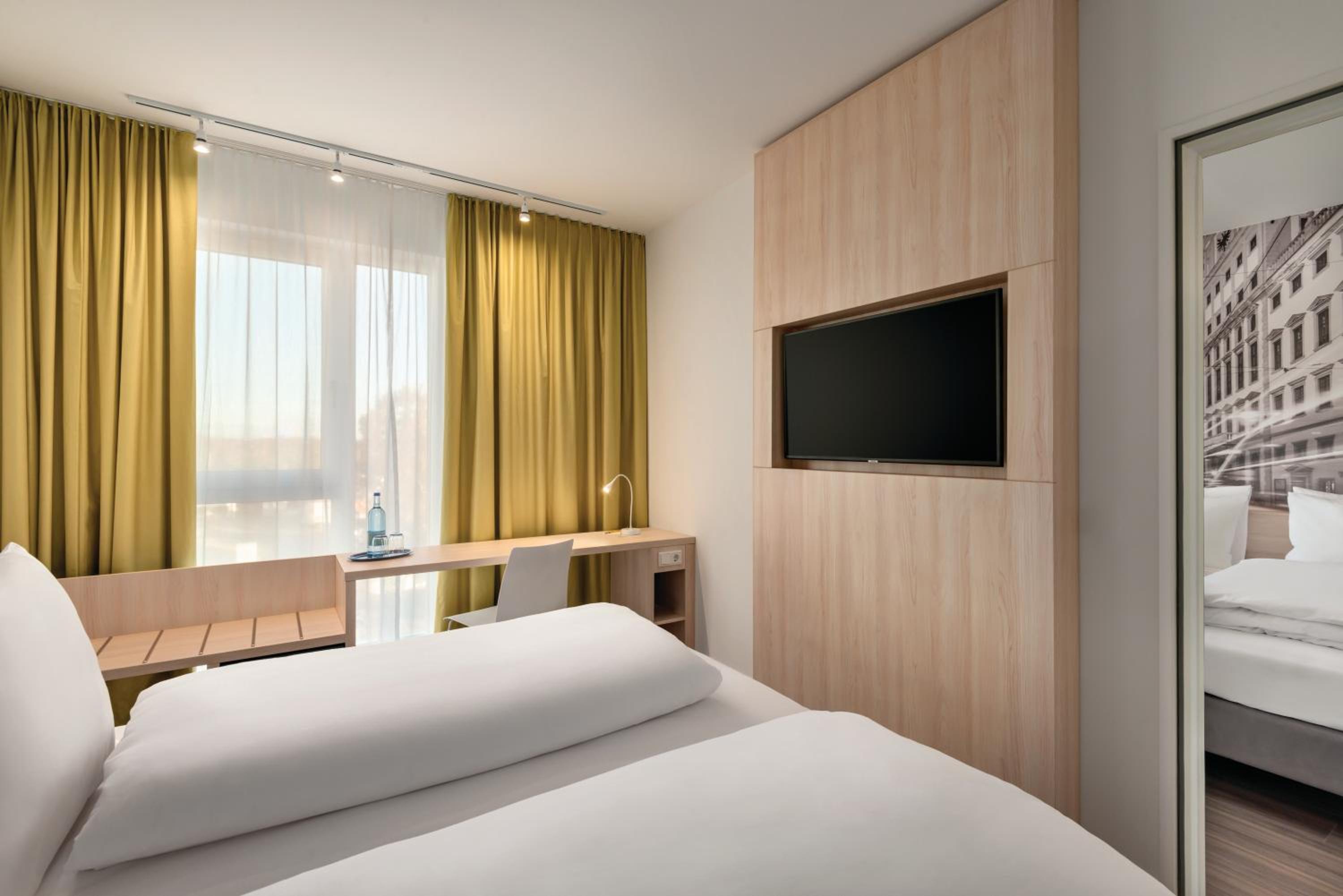 Standard Double Room - 2 Adjoining Rooms - Photo 2