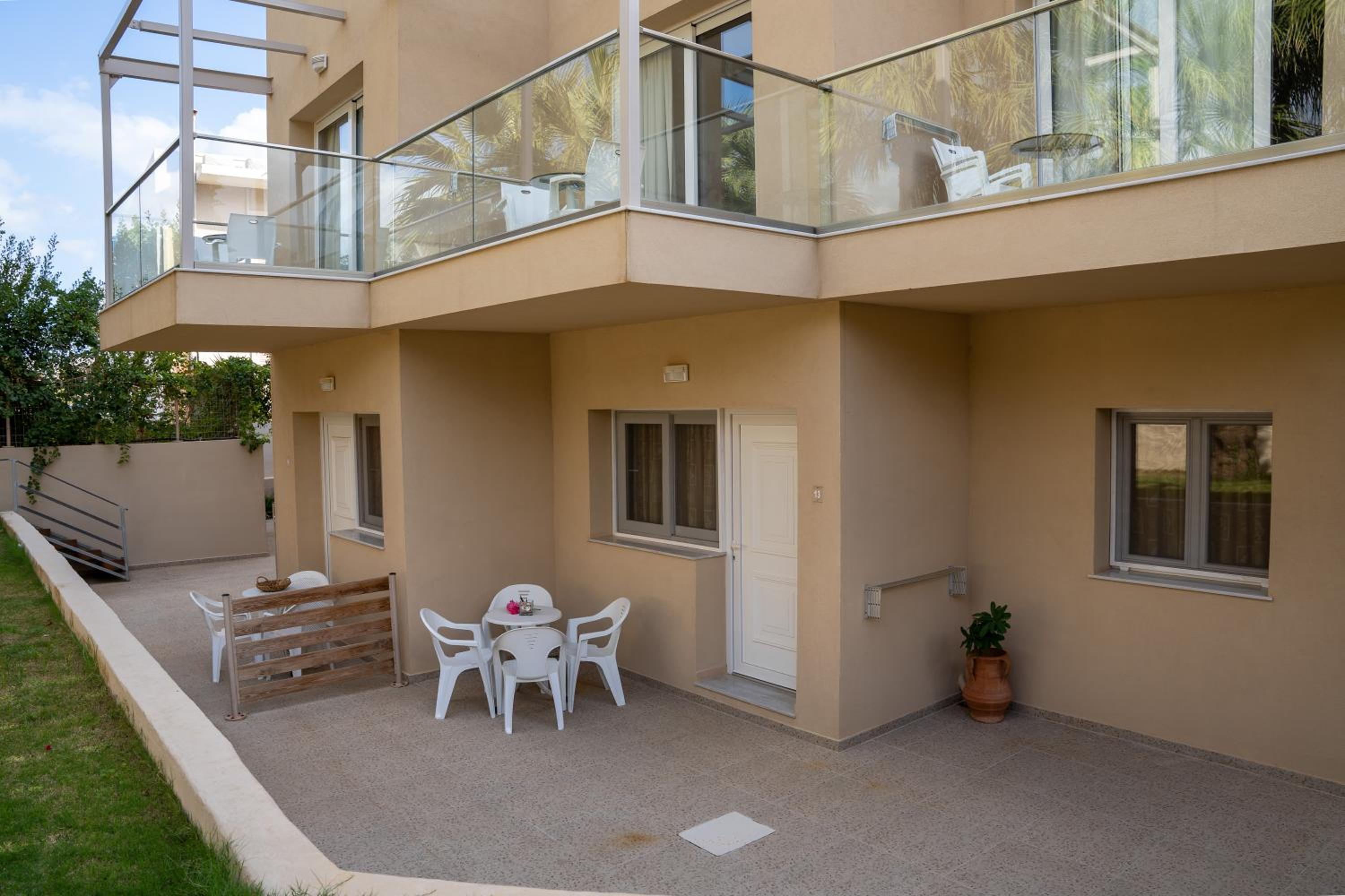 Apartment - Ground Floor photo 2