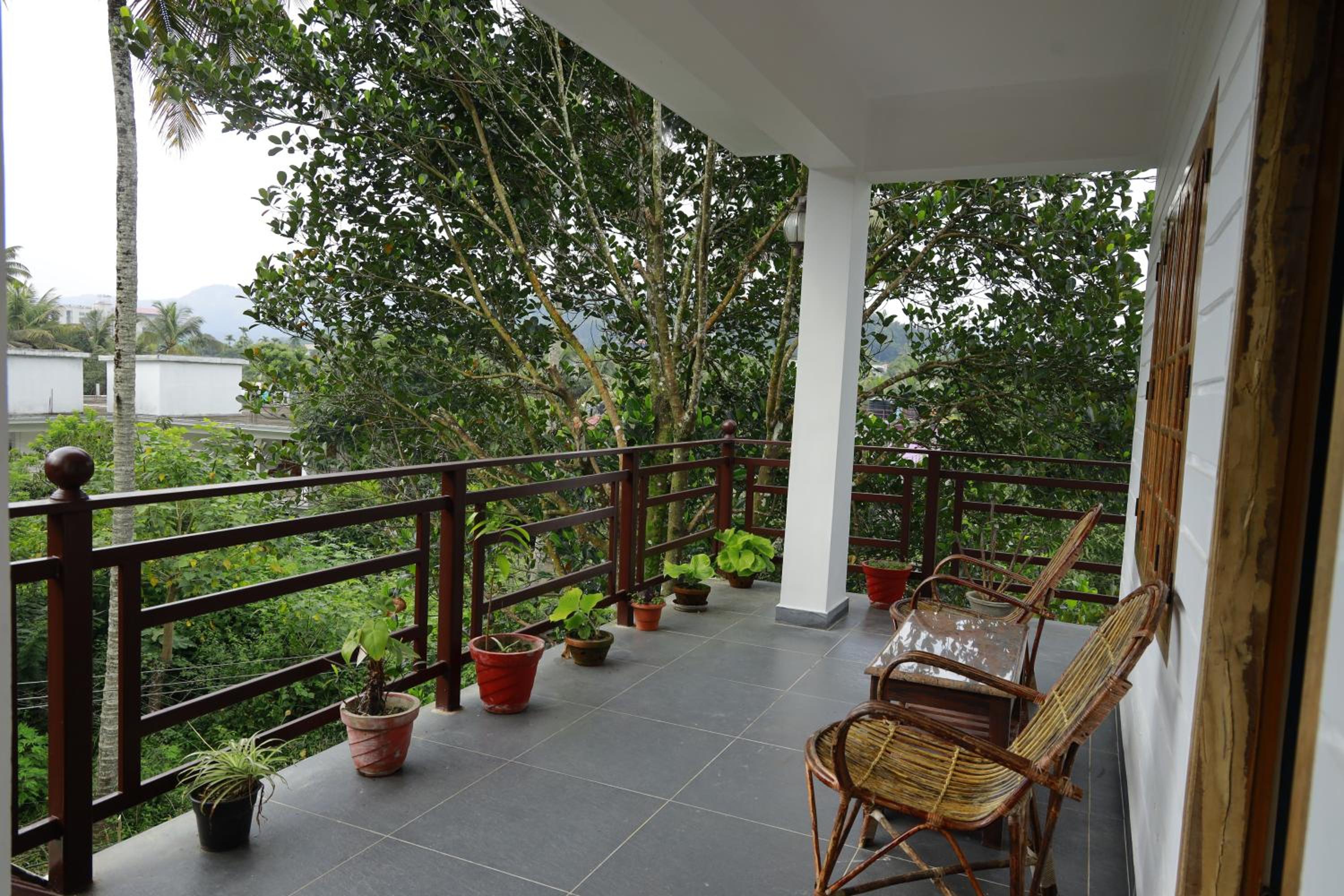 Deluxe Double Room - Photo 7