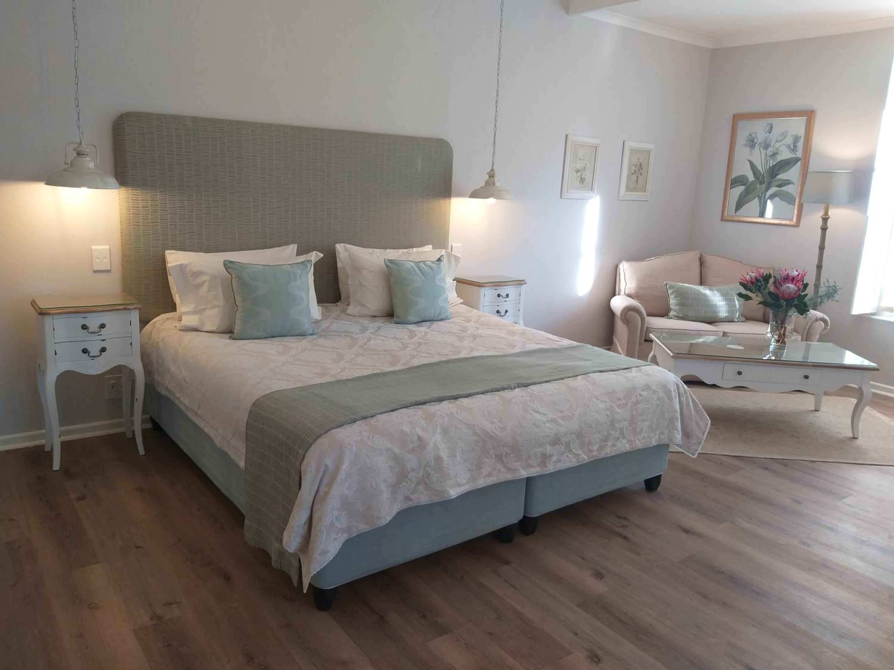 Twin/Double Room photo 3