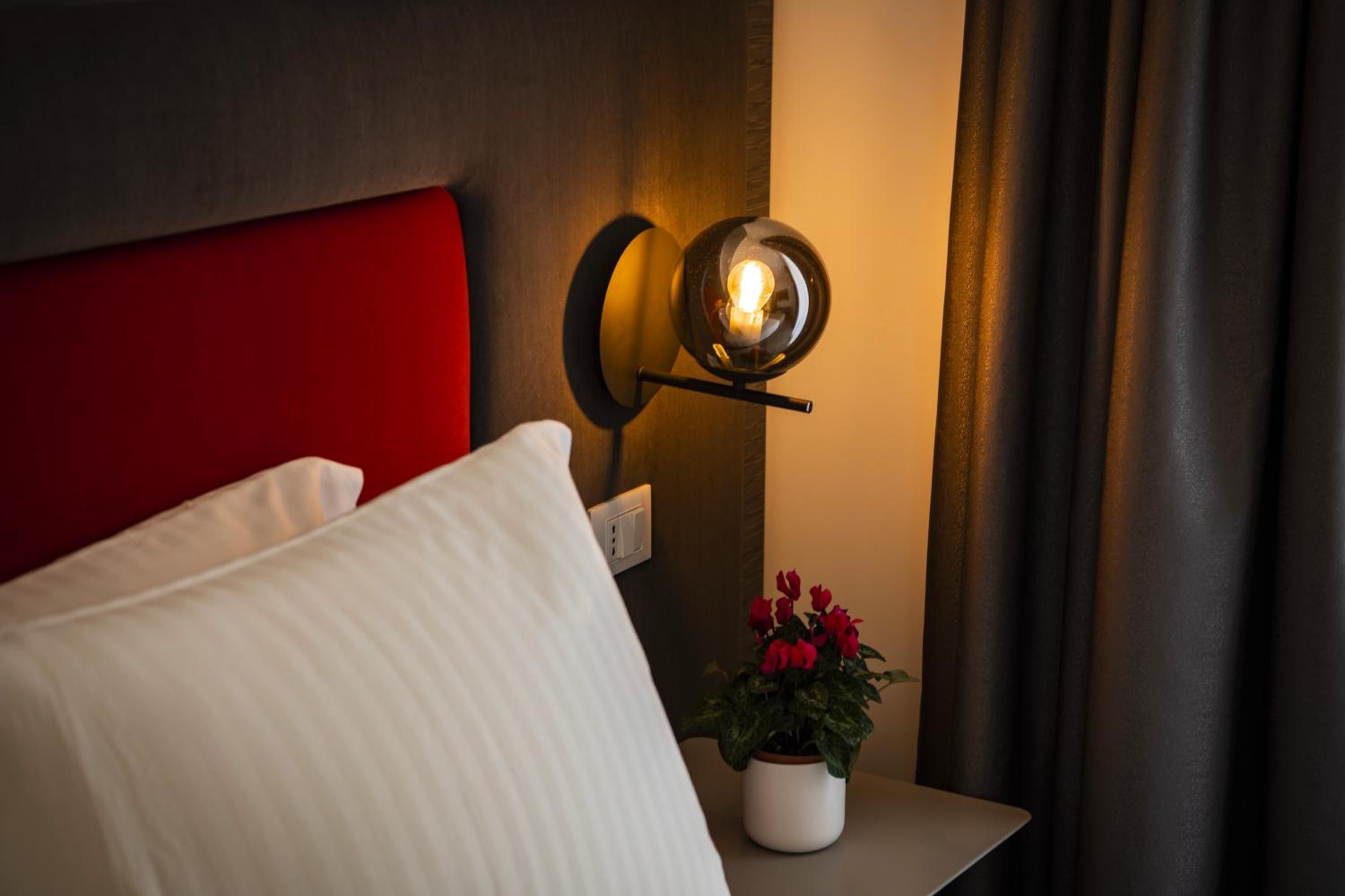 Comfort Double Room with Terrace and Sea View - Photo 1