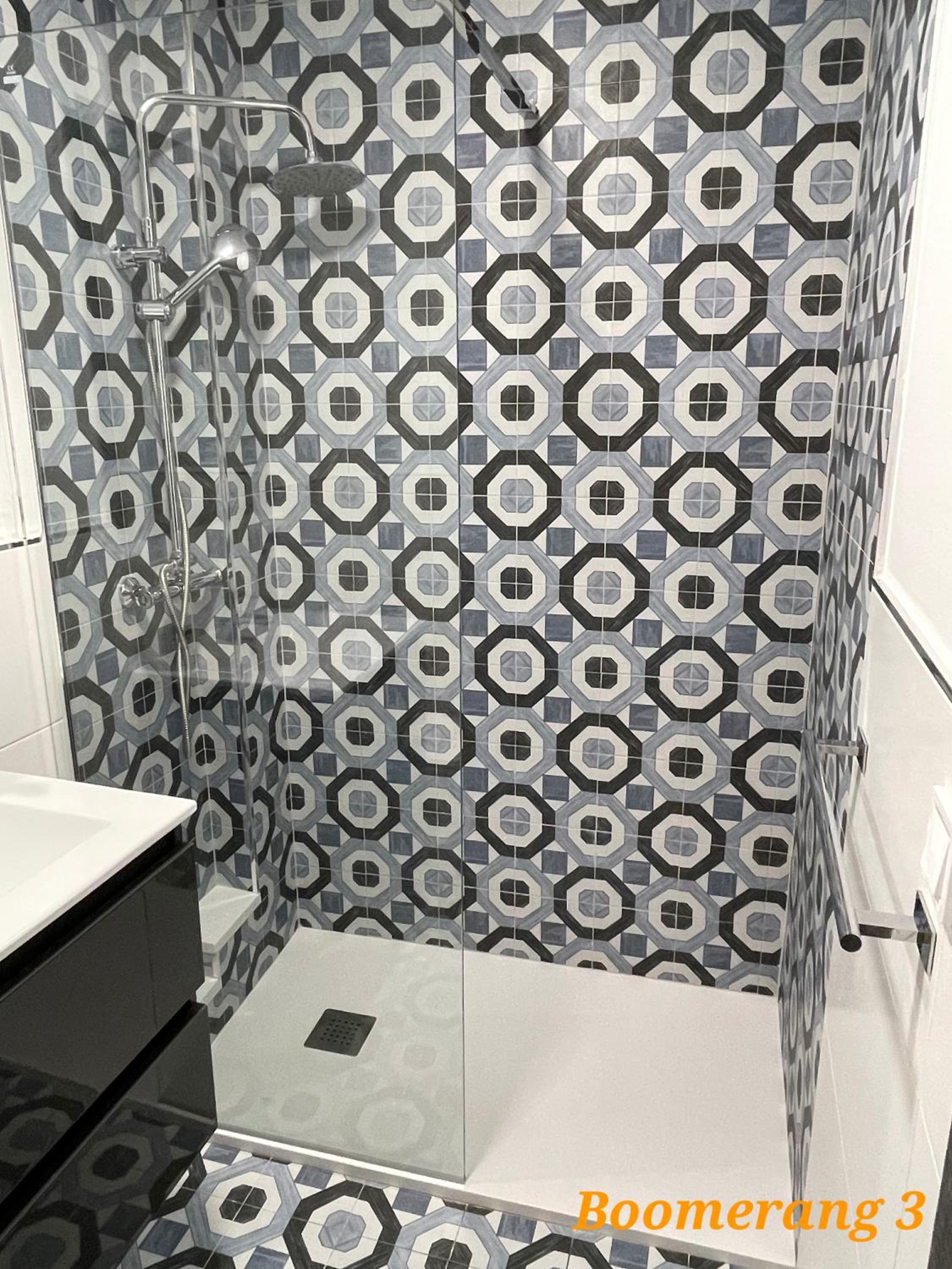 Studio - Photo 16