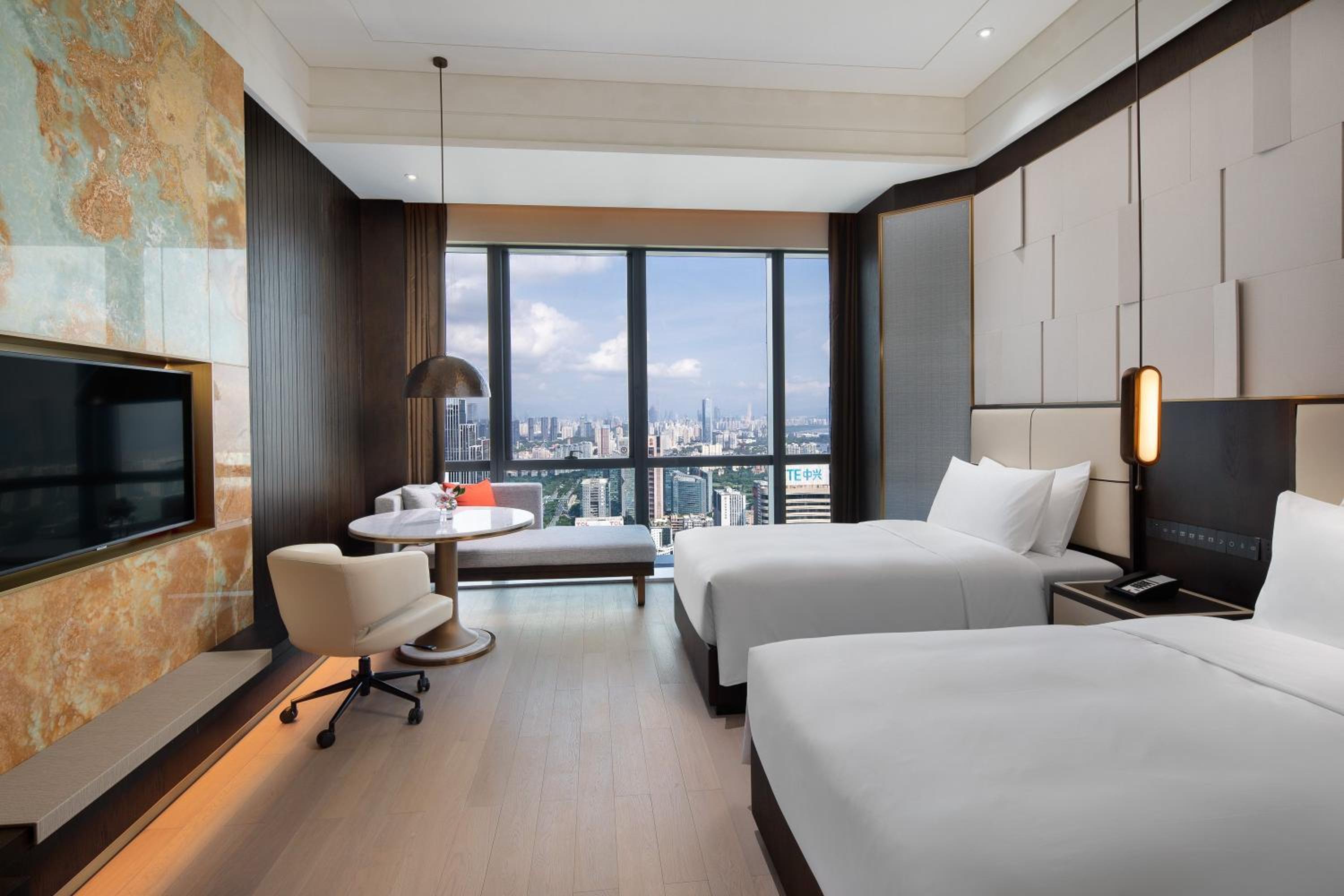 Upgraded Standard Room - Photo 4