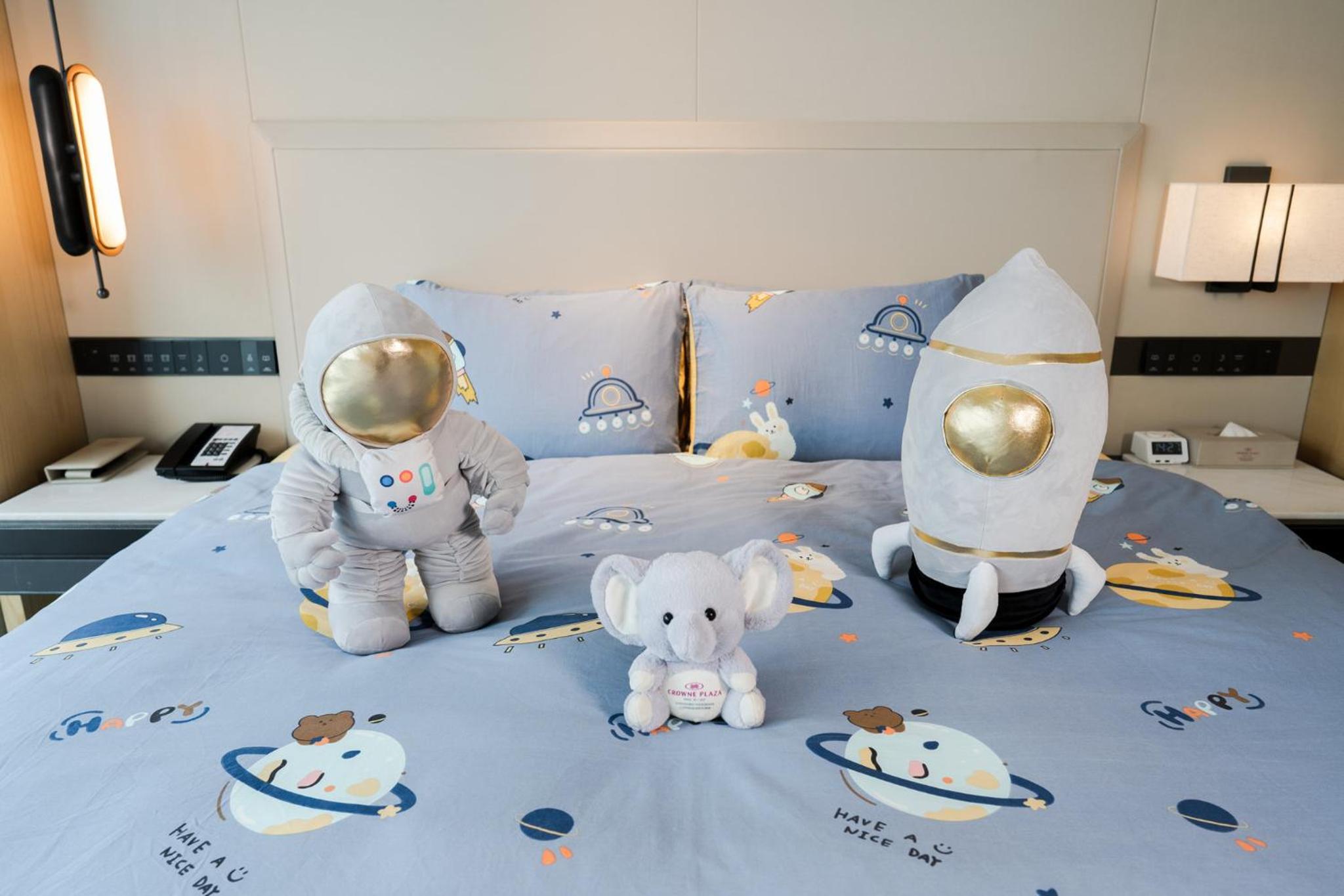 Standard King Room - Kids Theme - Photo 7