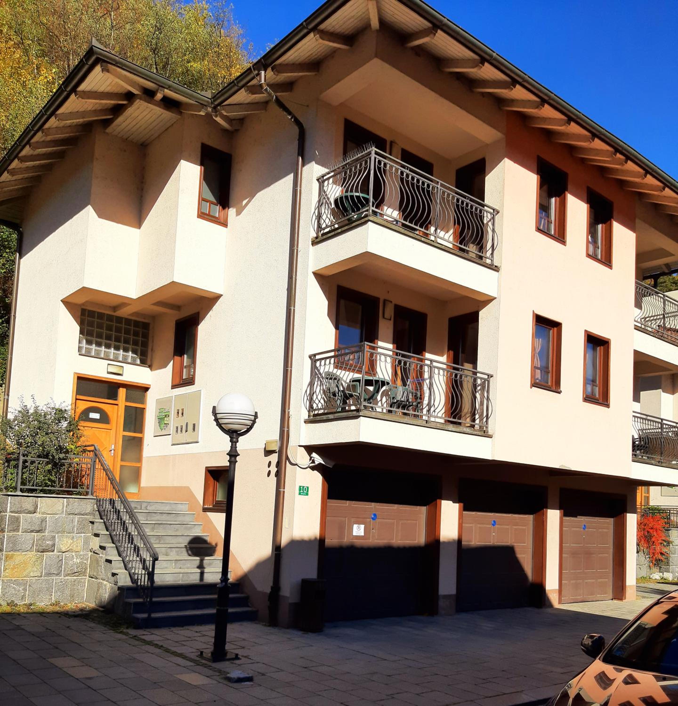 Apartment with Pool View  photo 2