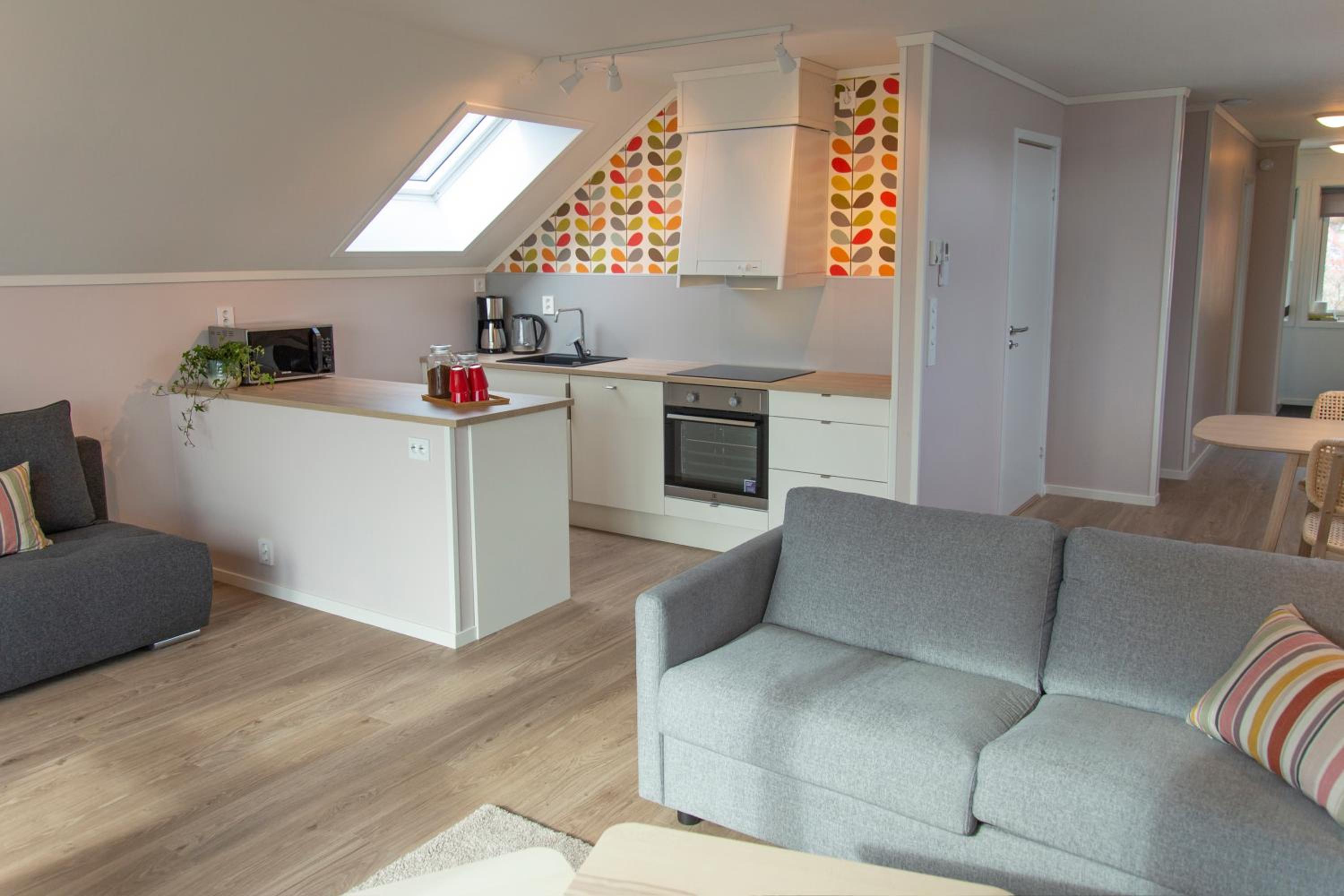 Apartment with Sea View - Photo 8