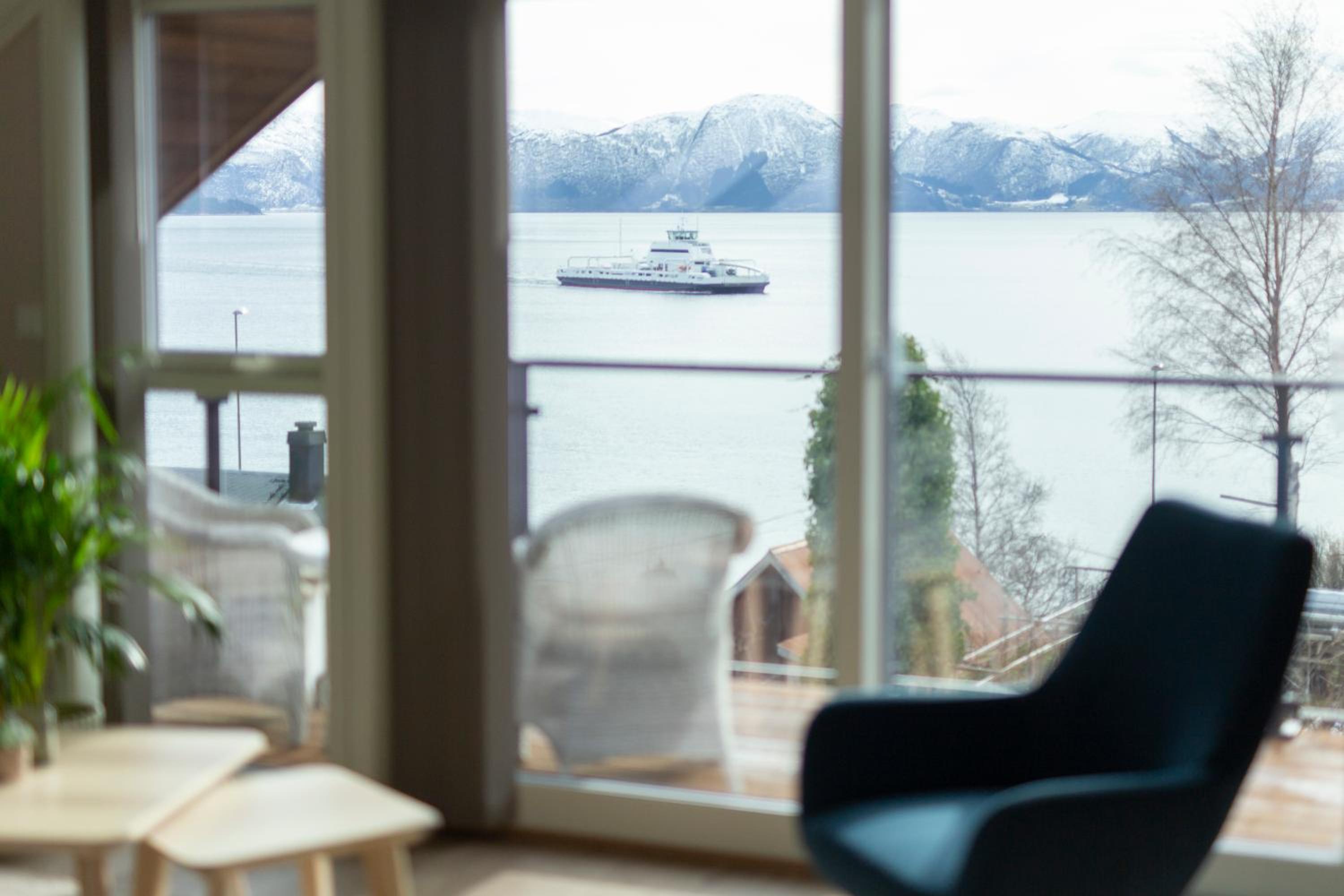 Apartment with Sea View - Photo 11