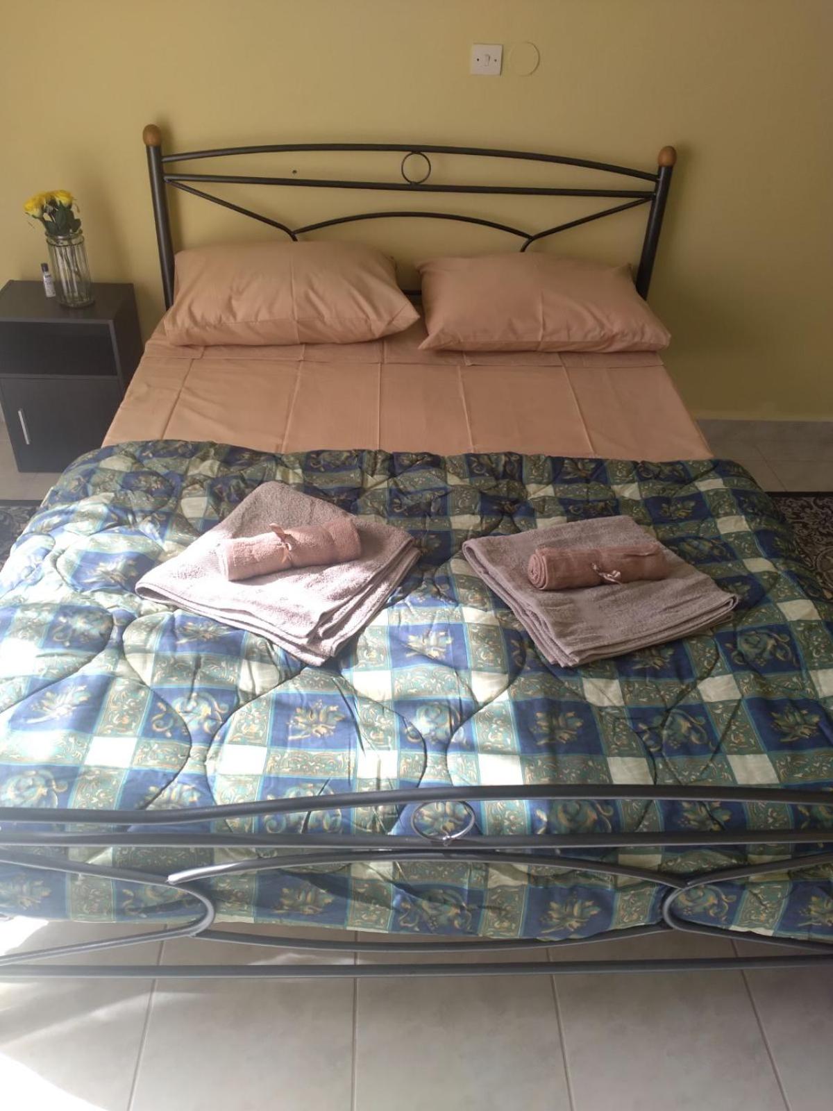 One-Bedroom Apartment - Photo 10