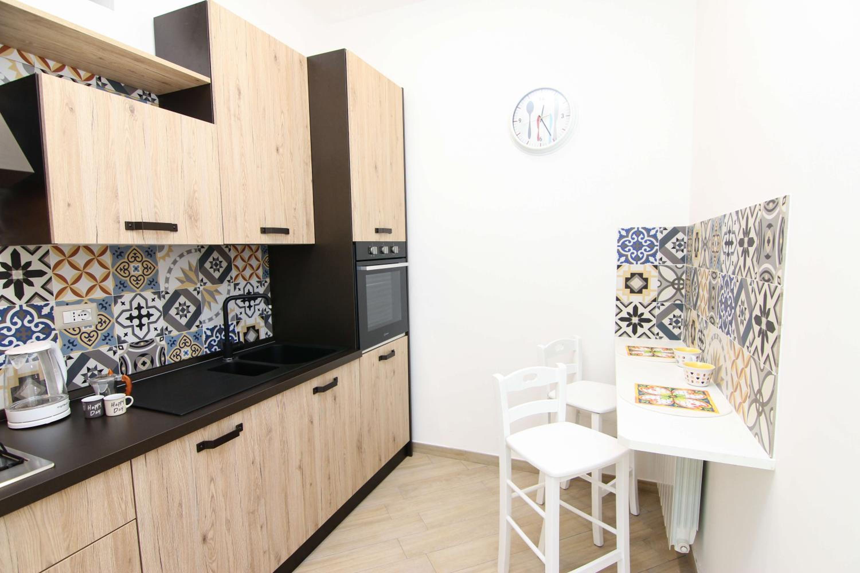 Apartment photo 2