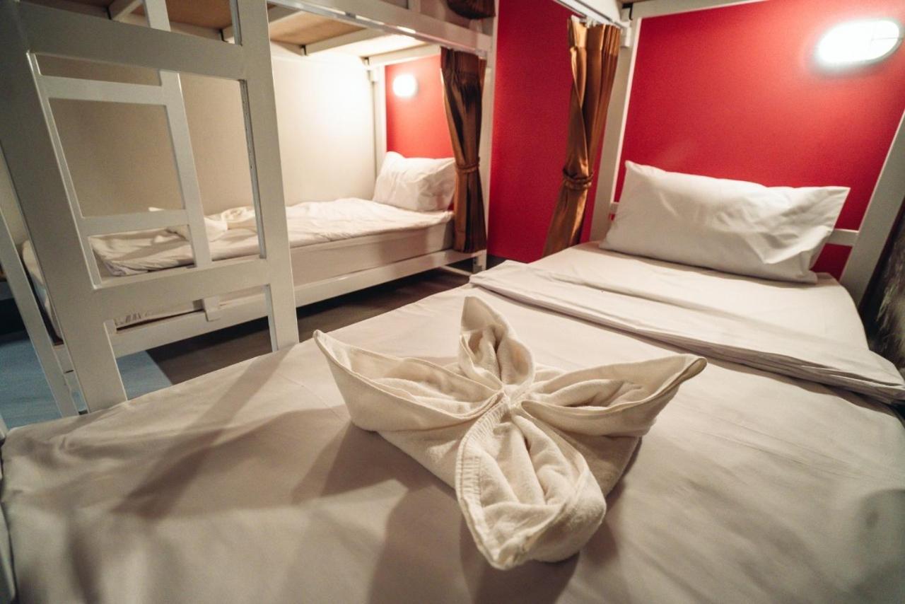 Bed in 4-Bed Mixed Dormitory Room photo 2