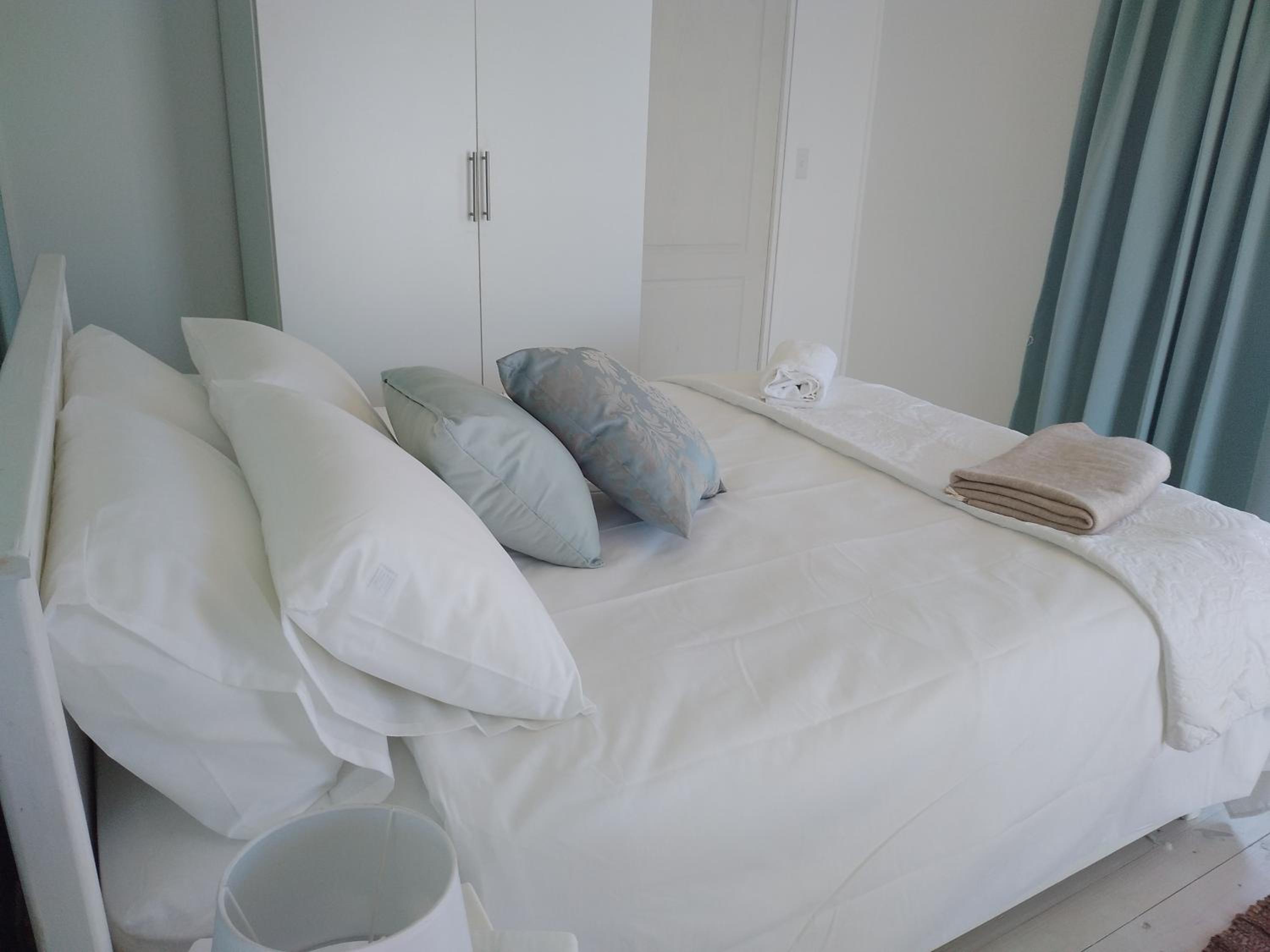 One-Bedroom Villa - Photo 3