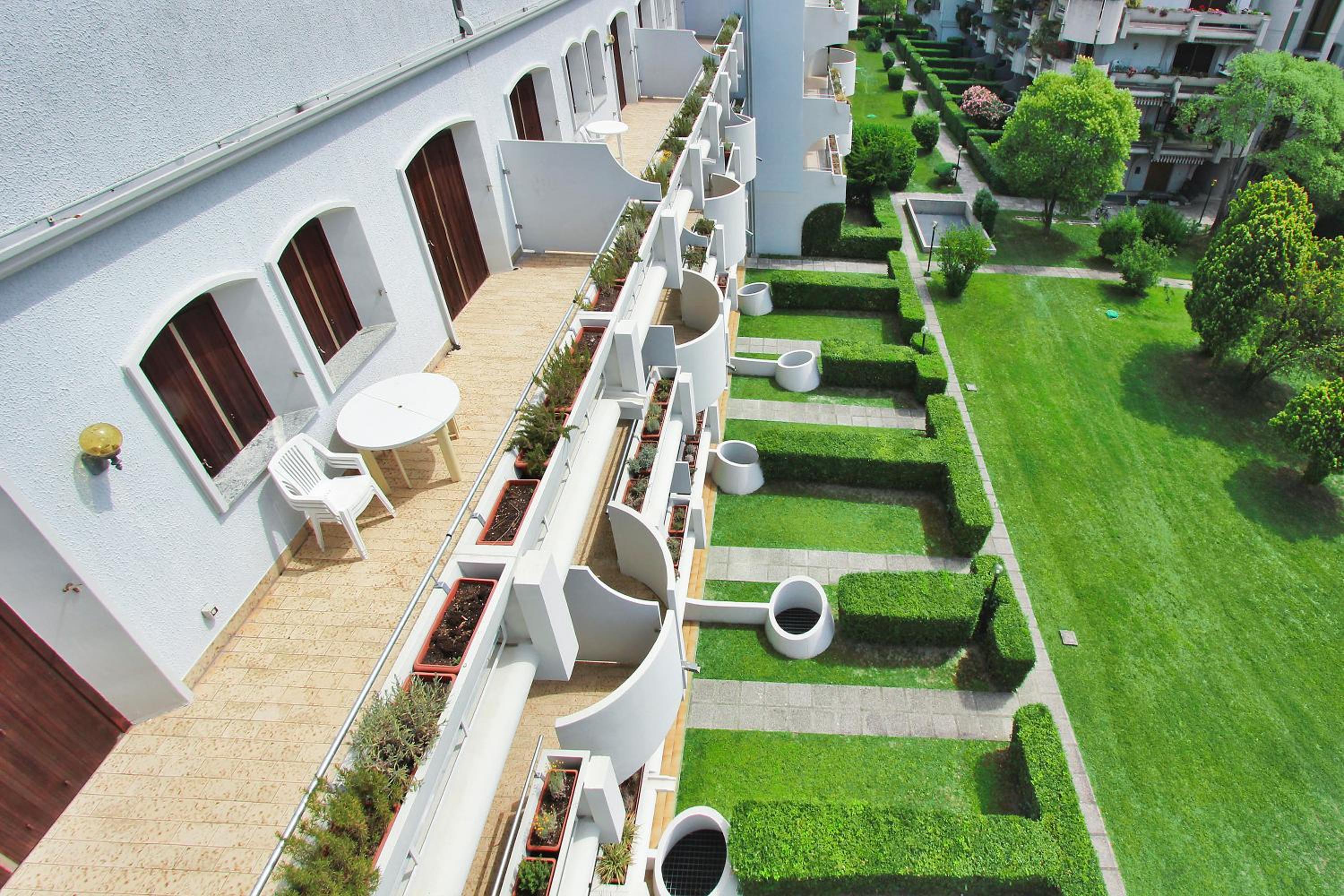 Studio with Terrace