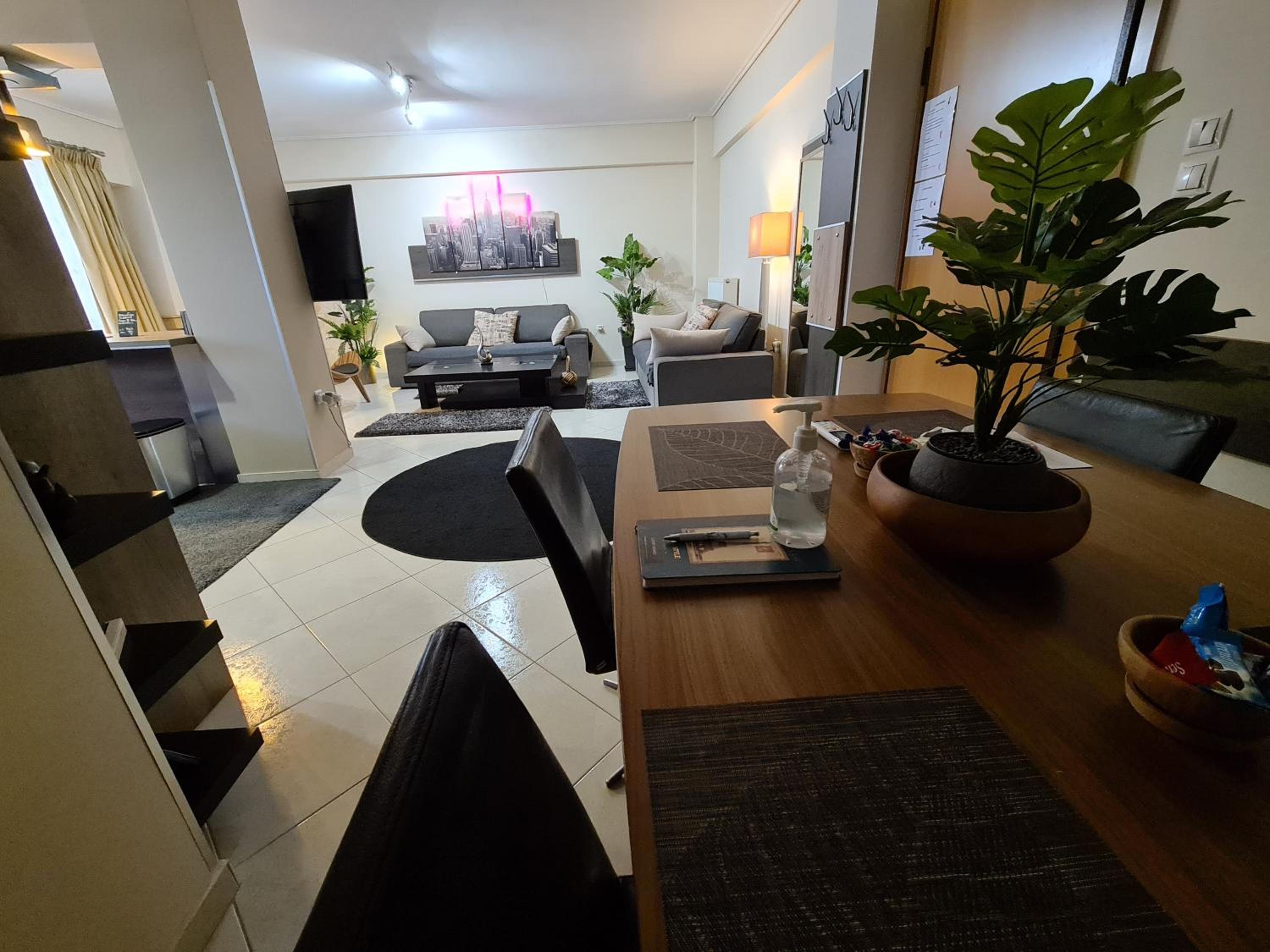 Two-Bedroom Apartment - Photo 14