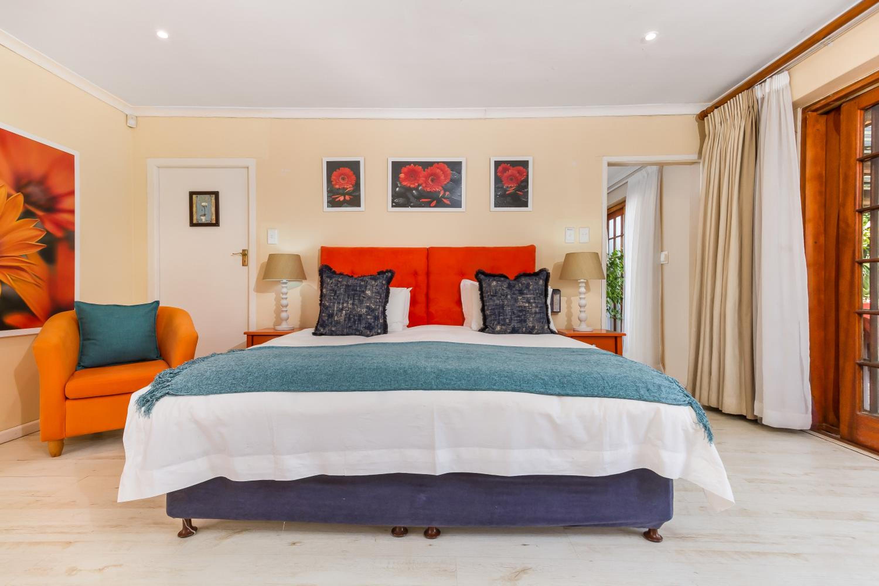 Luxury King Room - 4 photo 3