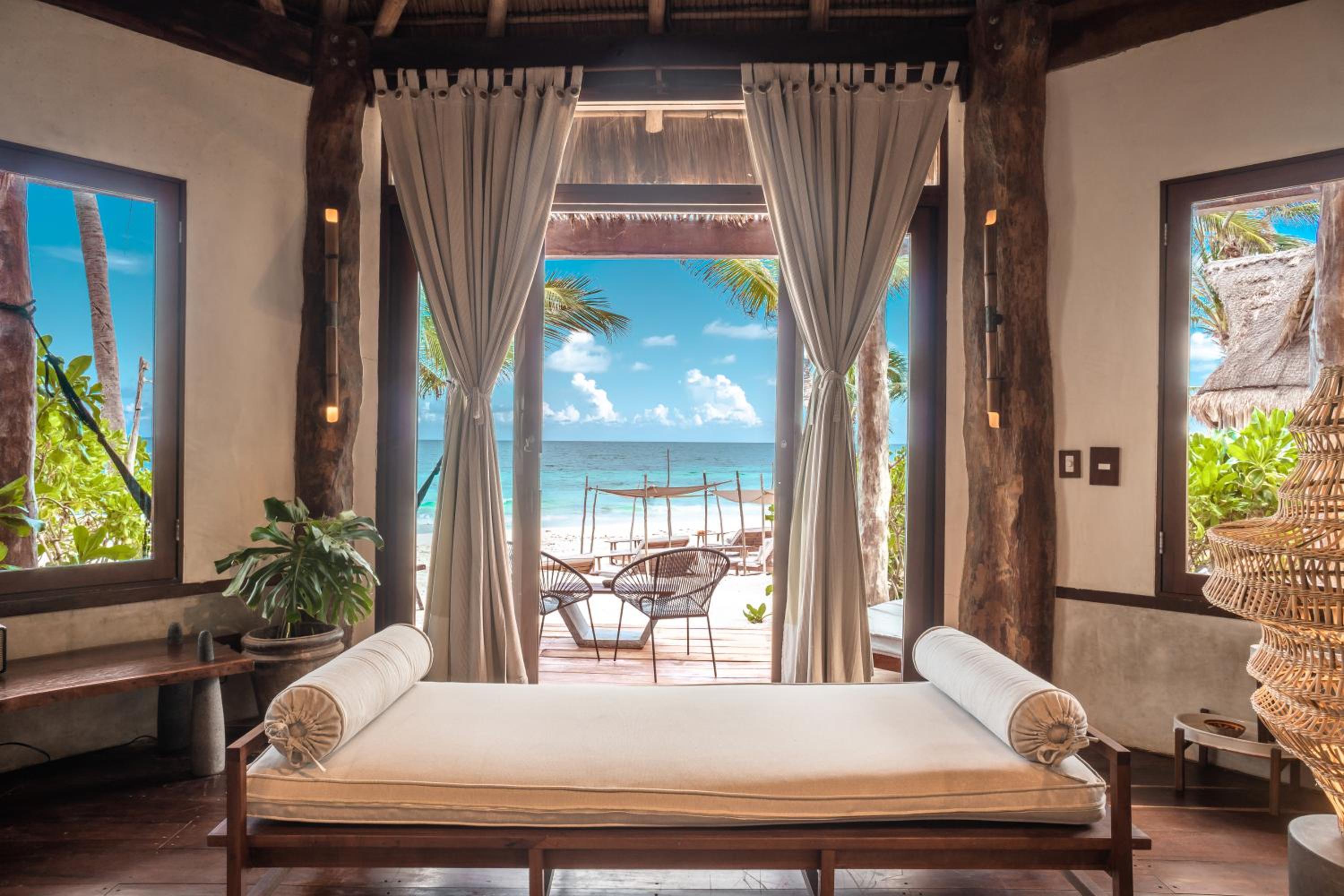 Master Suite Oceanfront - Photo 3