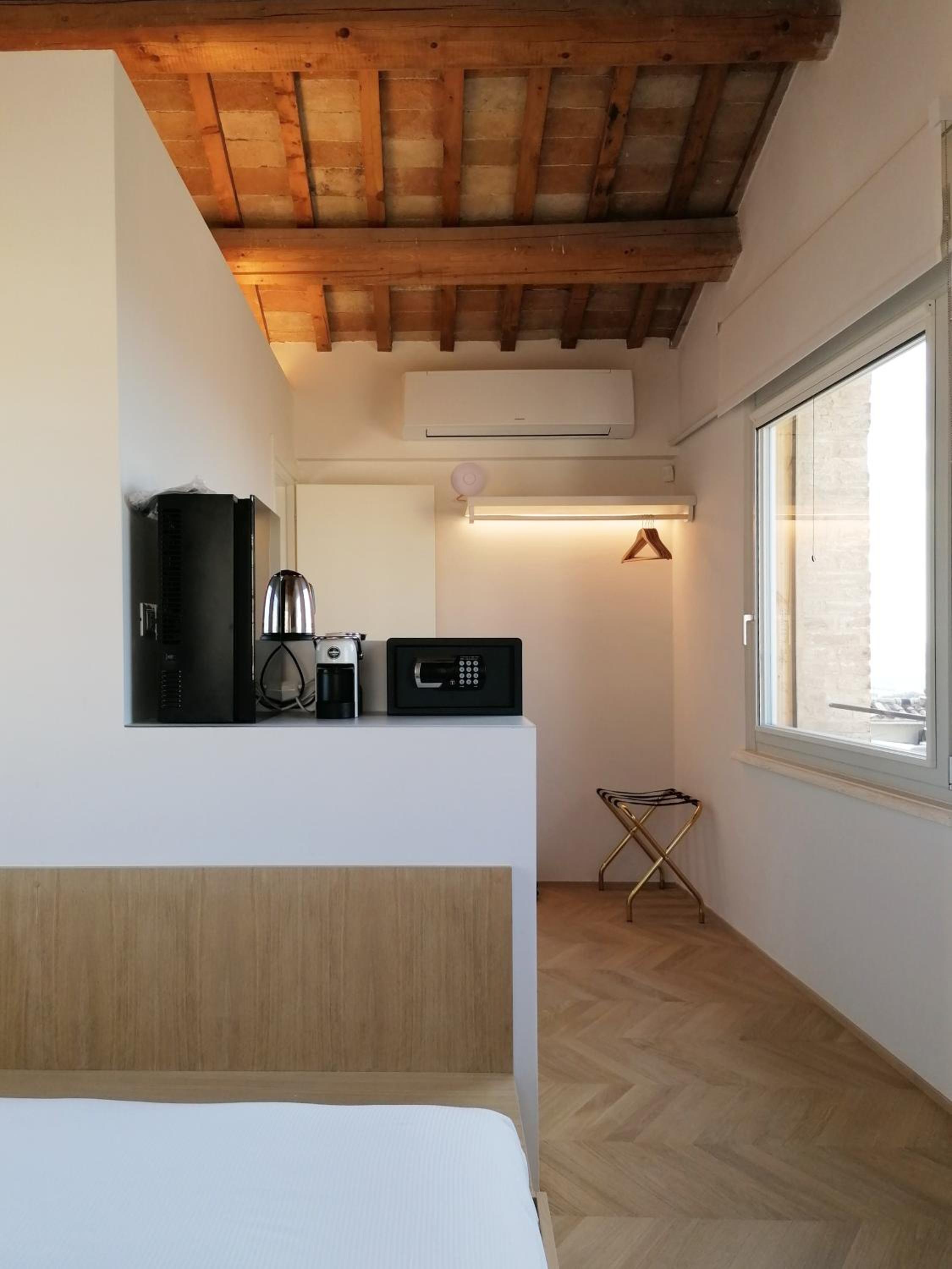 Double Room with Mountain View - Photo 4