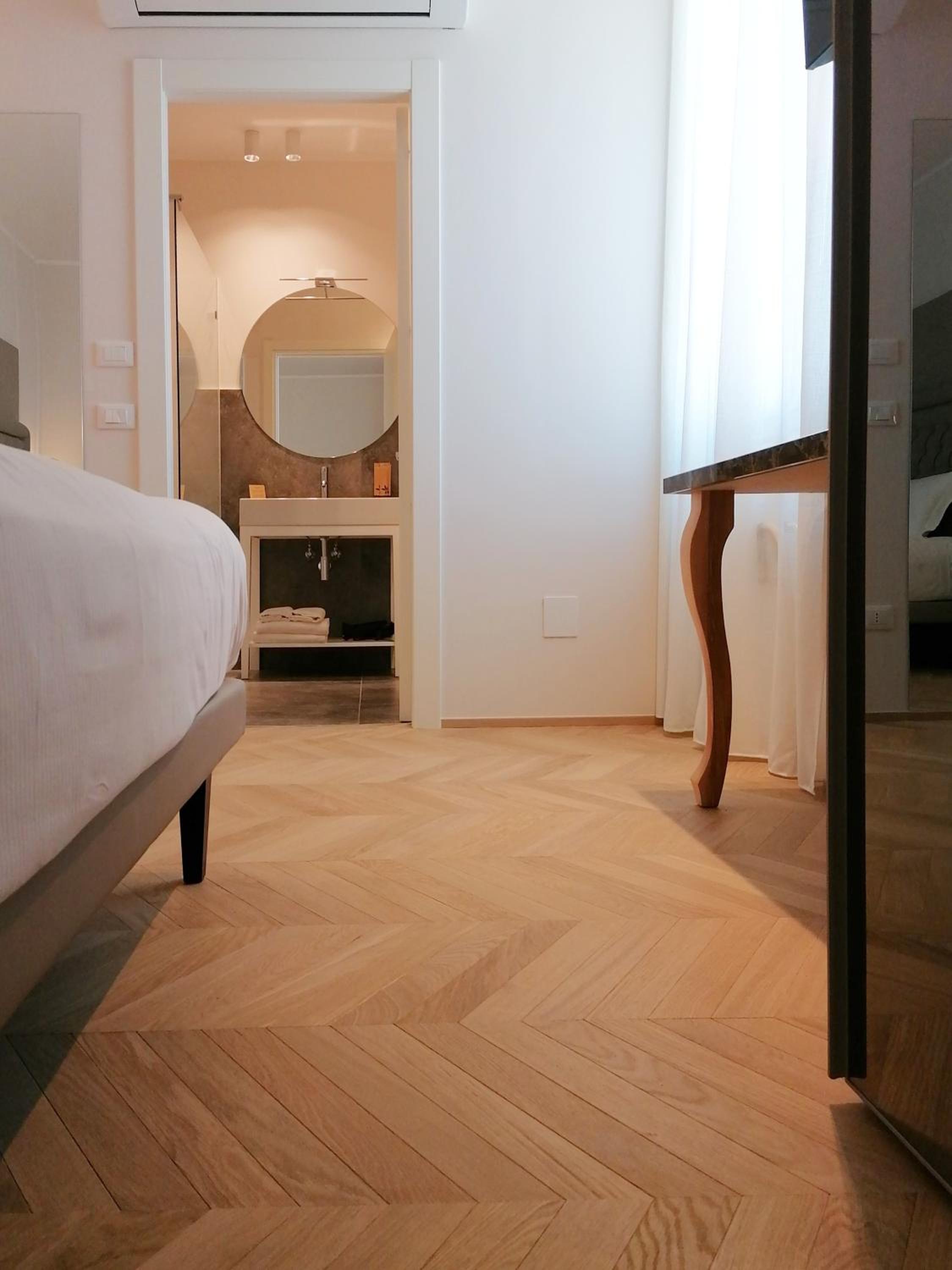 Double Room - Photo 9