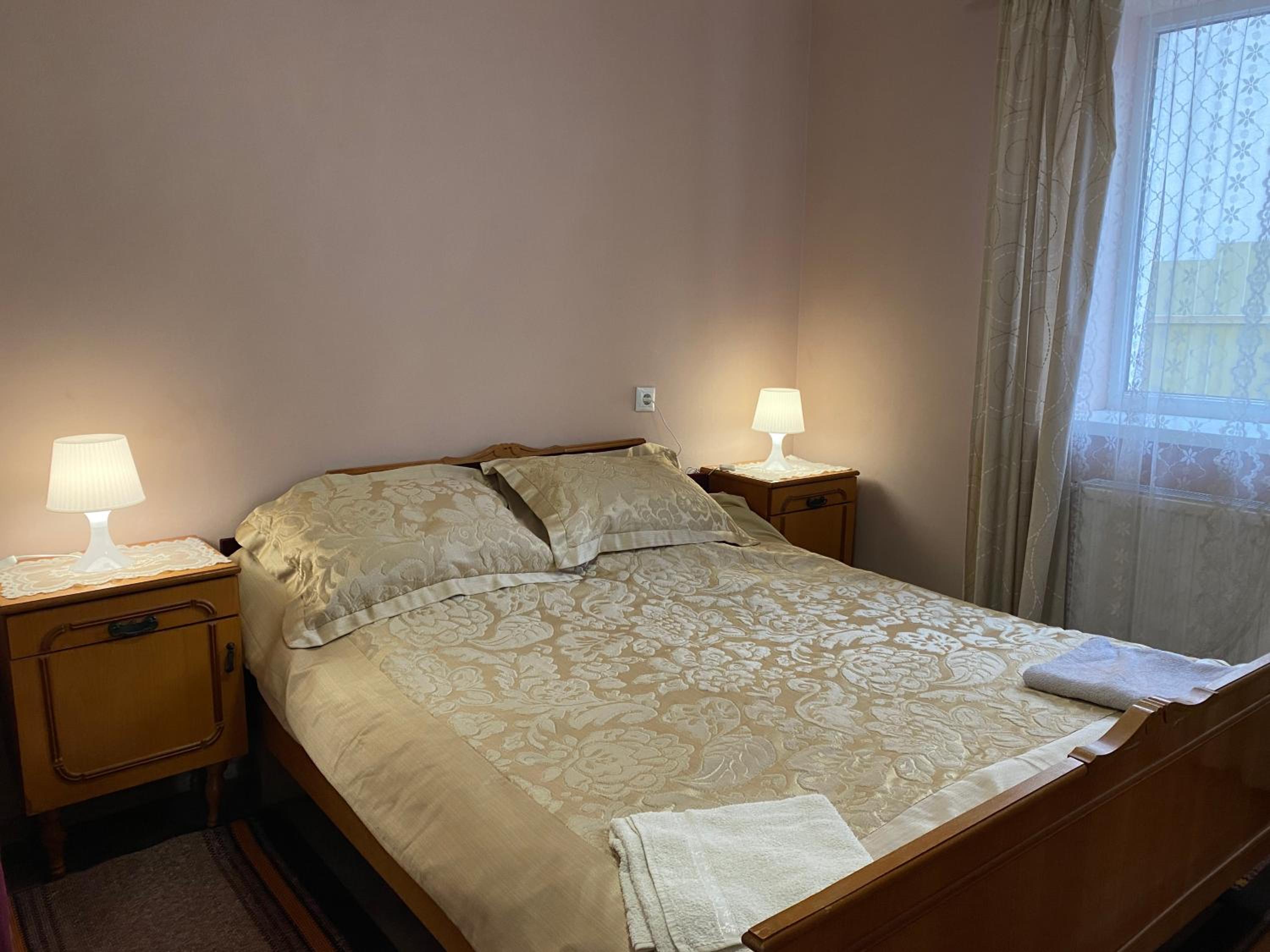 Double Room with Extra Bed photo 1