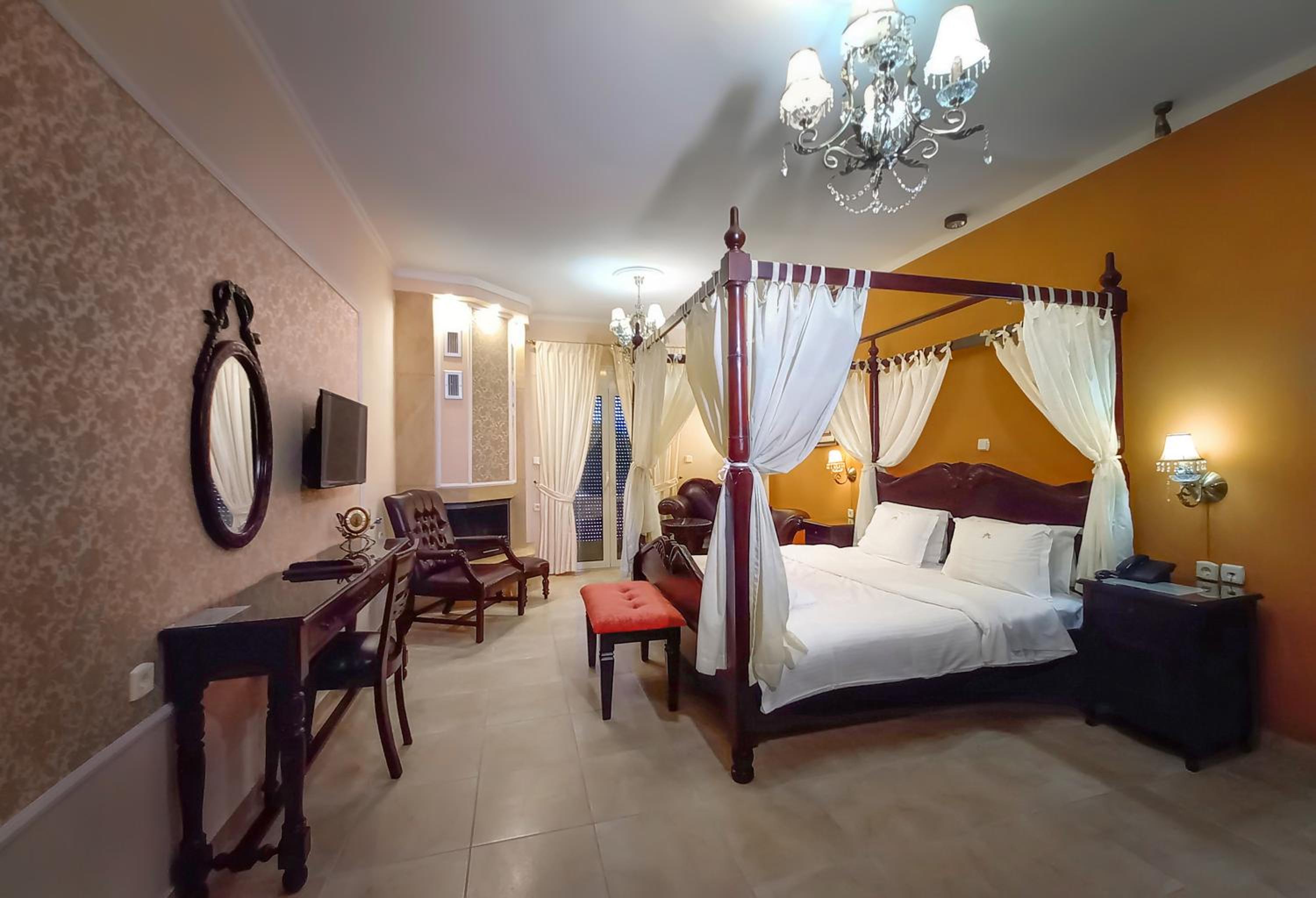 Double or Twin Room - Photo 8