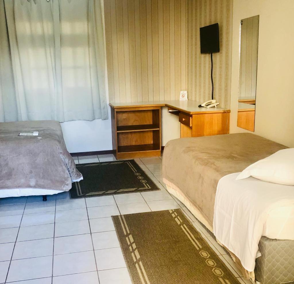 Standard Triple Room photo 2