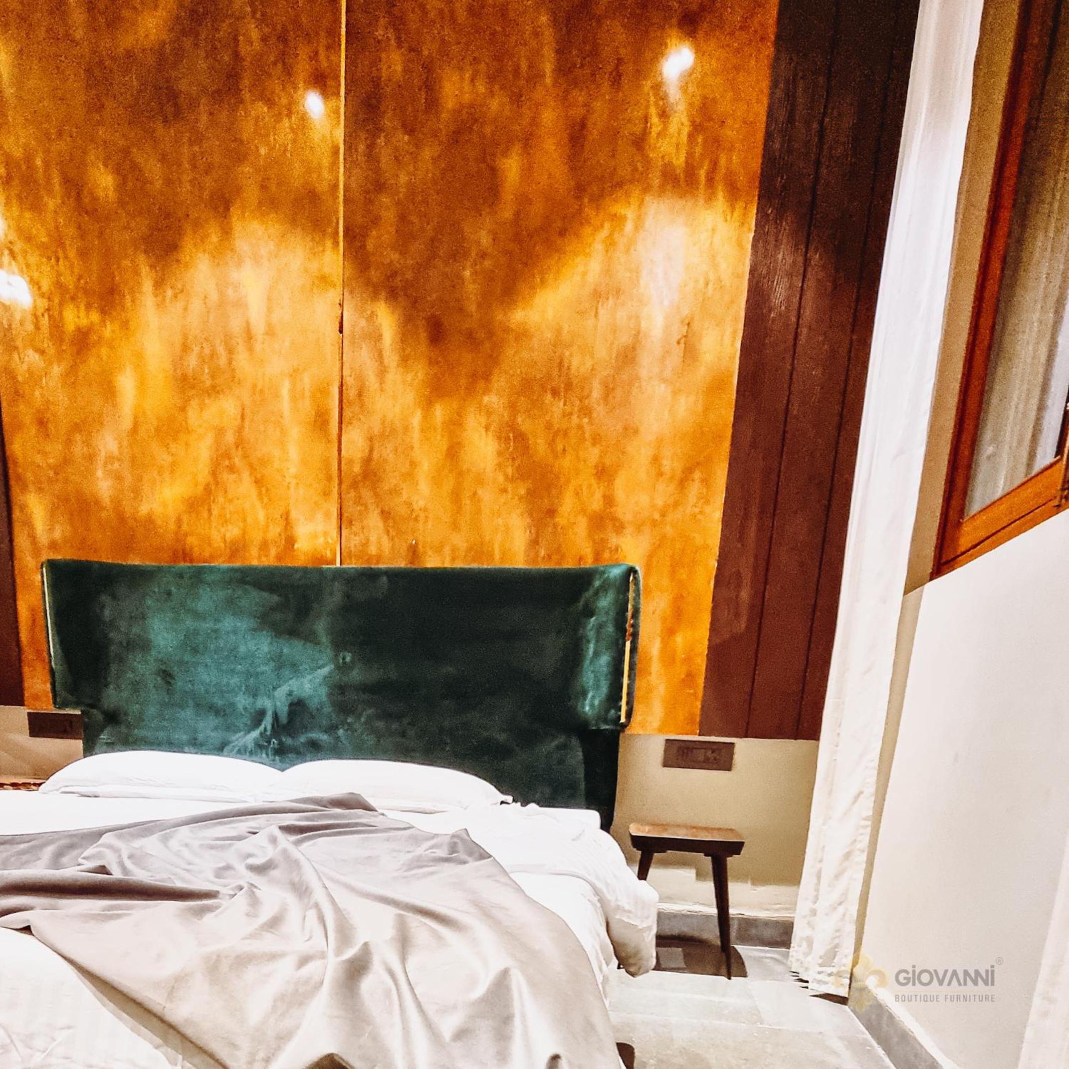 Superior King Room - Photo 7