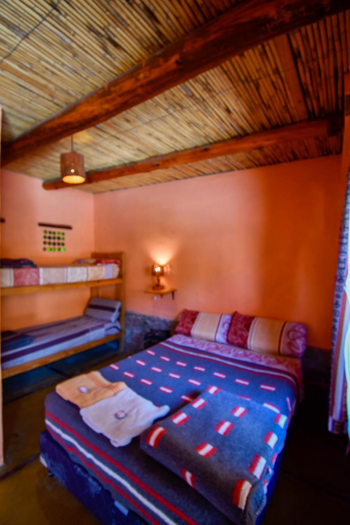 Quadruple Room with Private Bathroom photo 1
