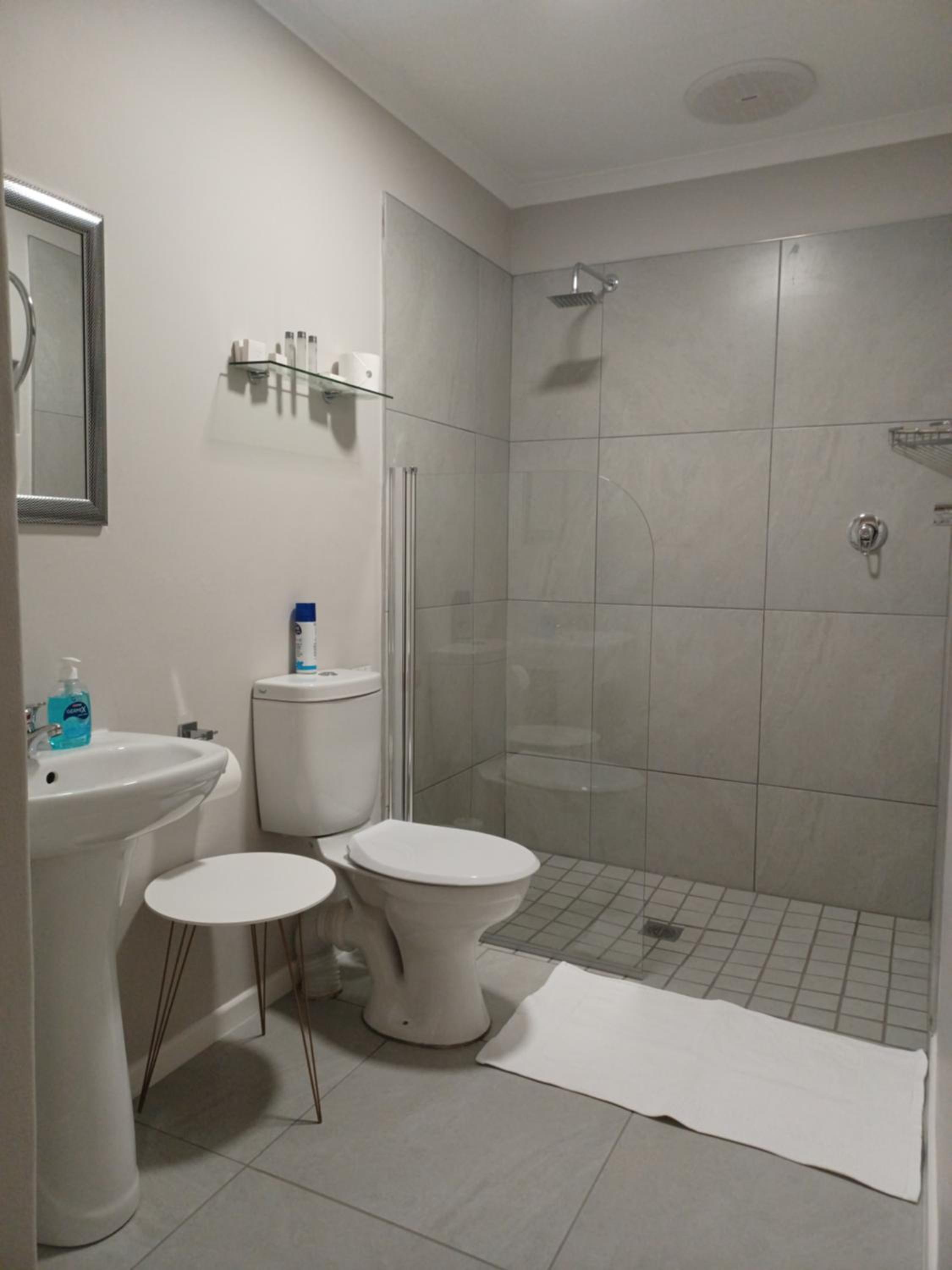 Apartment - Photo 2