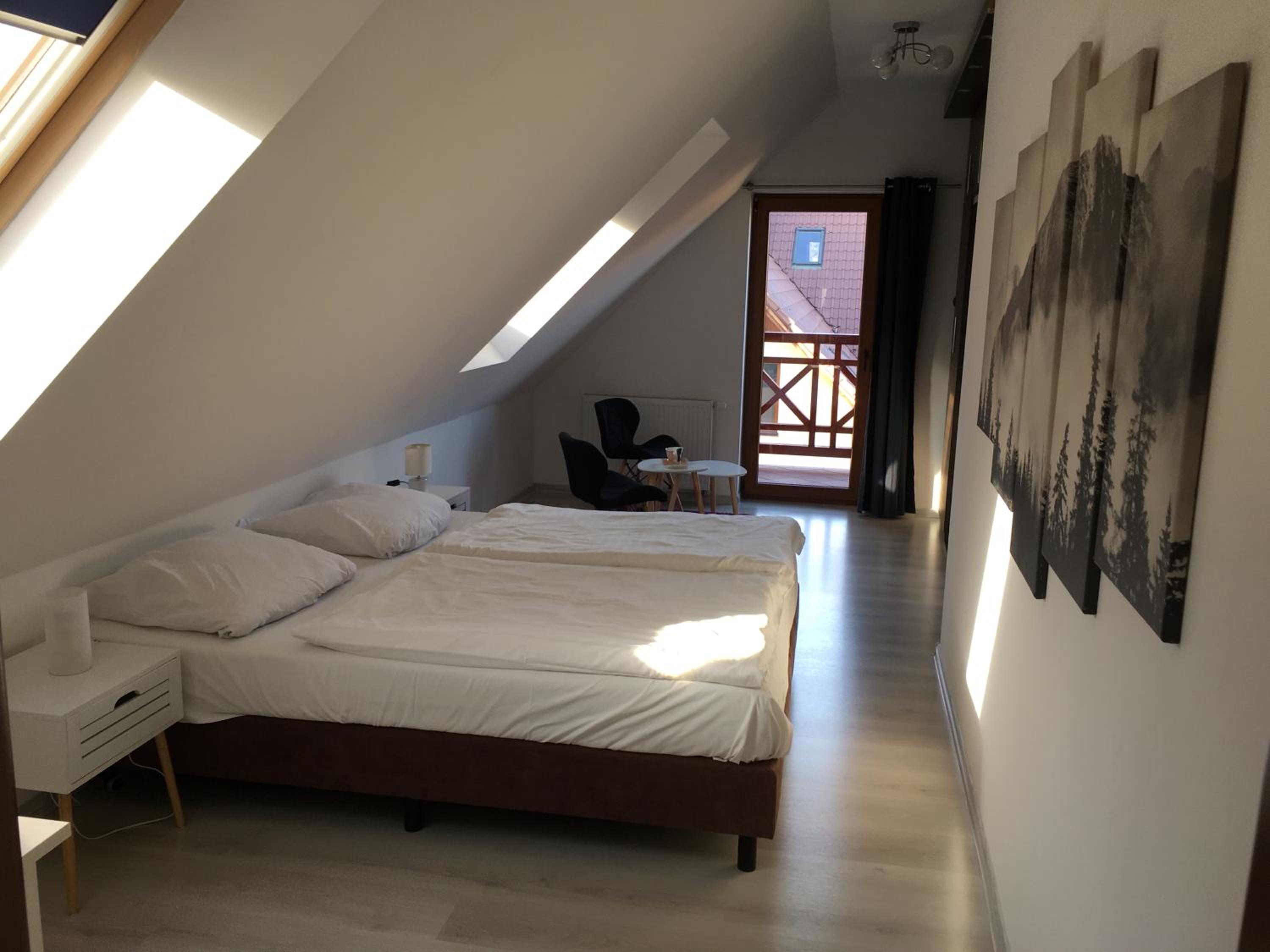 Three-Bedroom Apartment - Photo 110