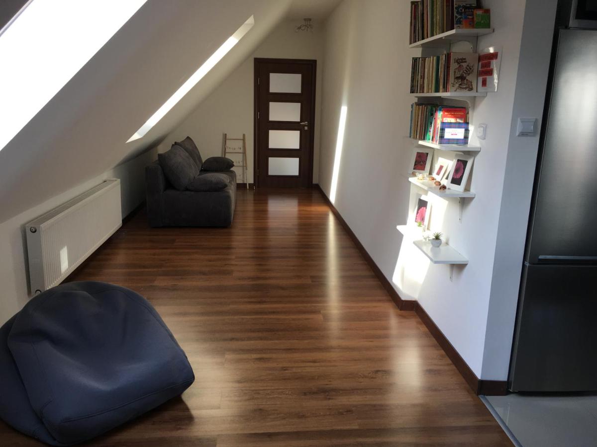 Three-Bedroom Apartment - Photo 112