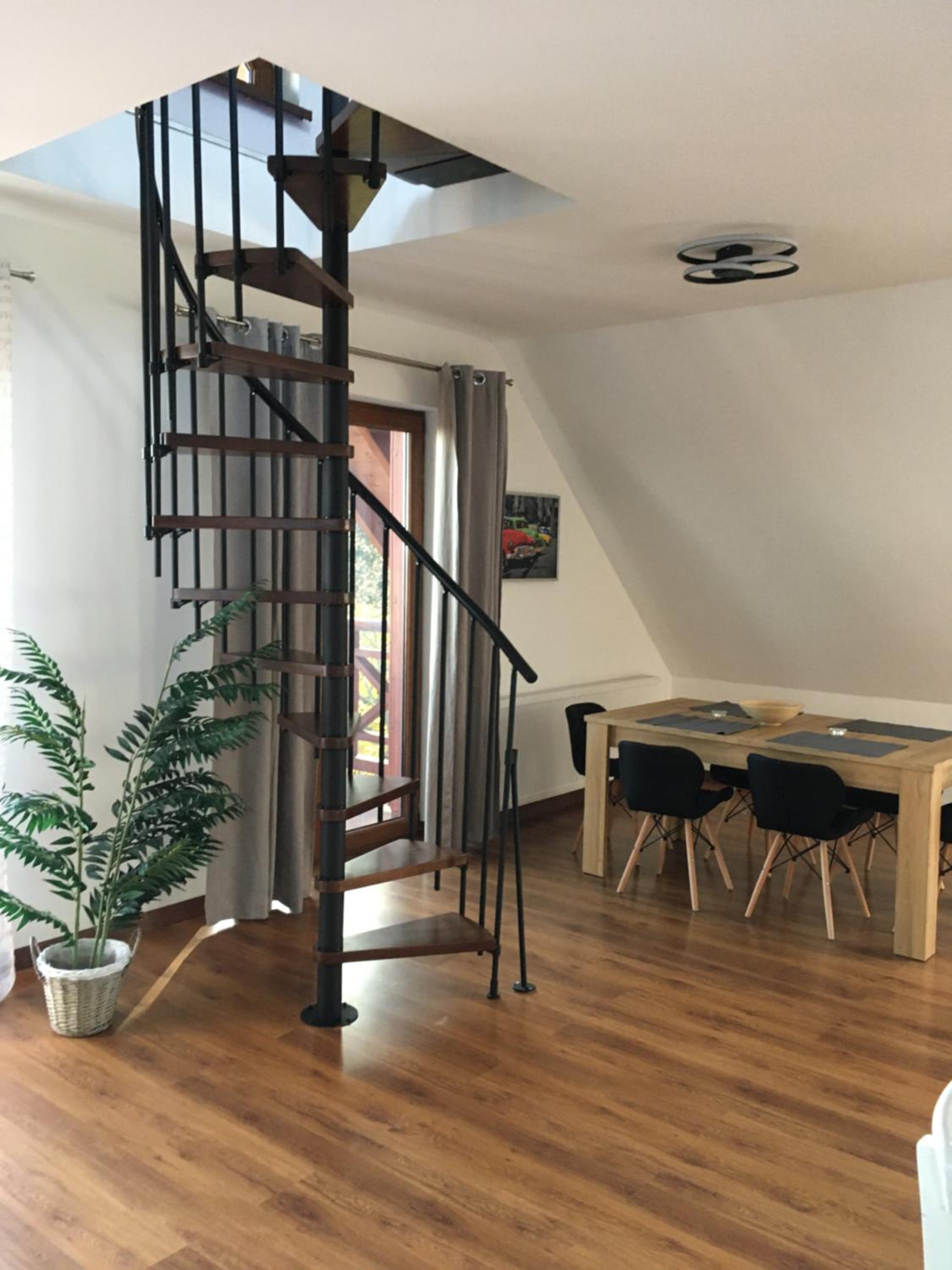 Three-Bedroom Apartment - Photo 91
