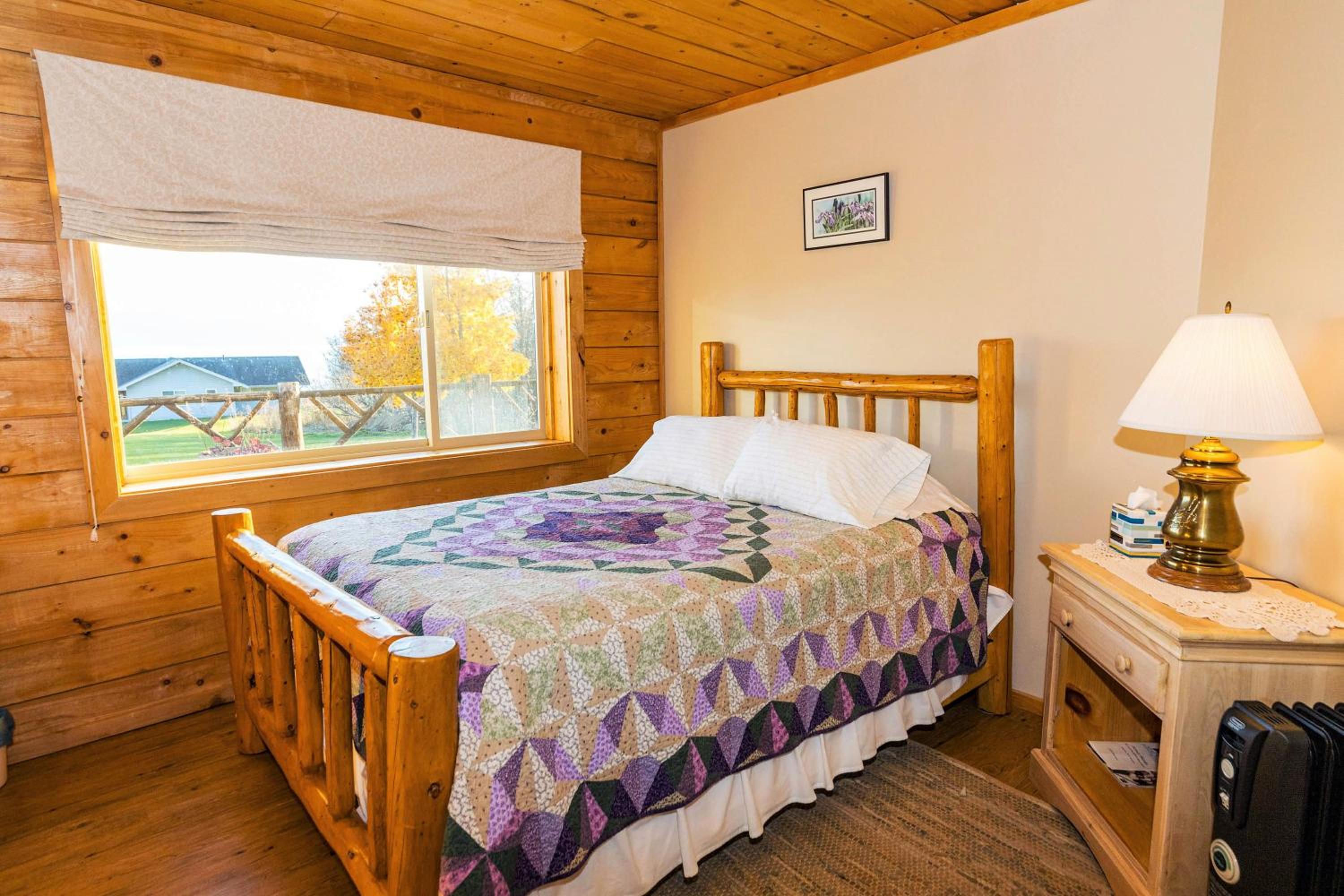 Queen Room With Bay View photo 3