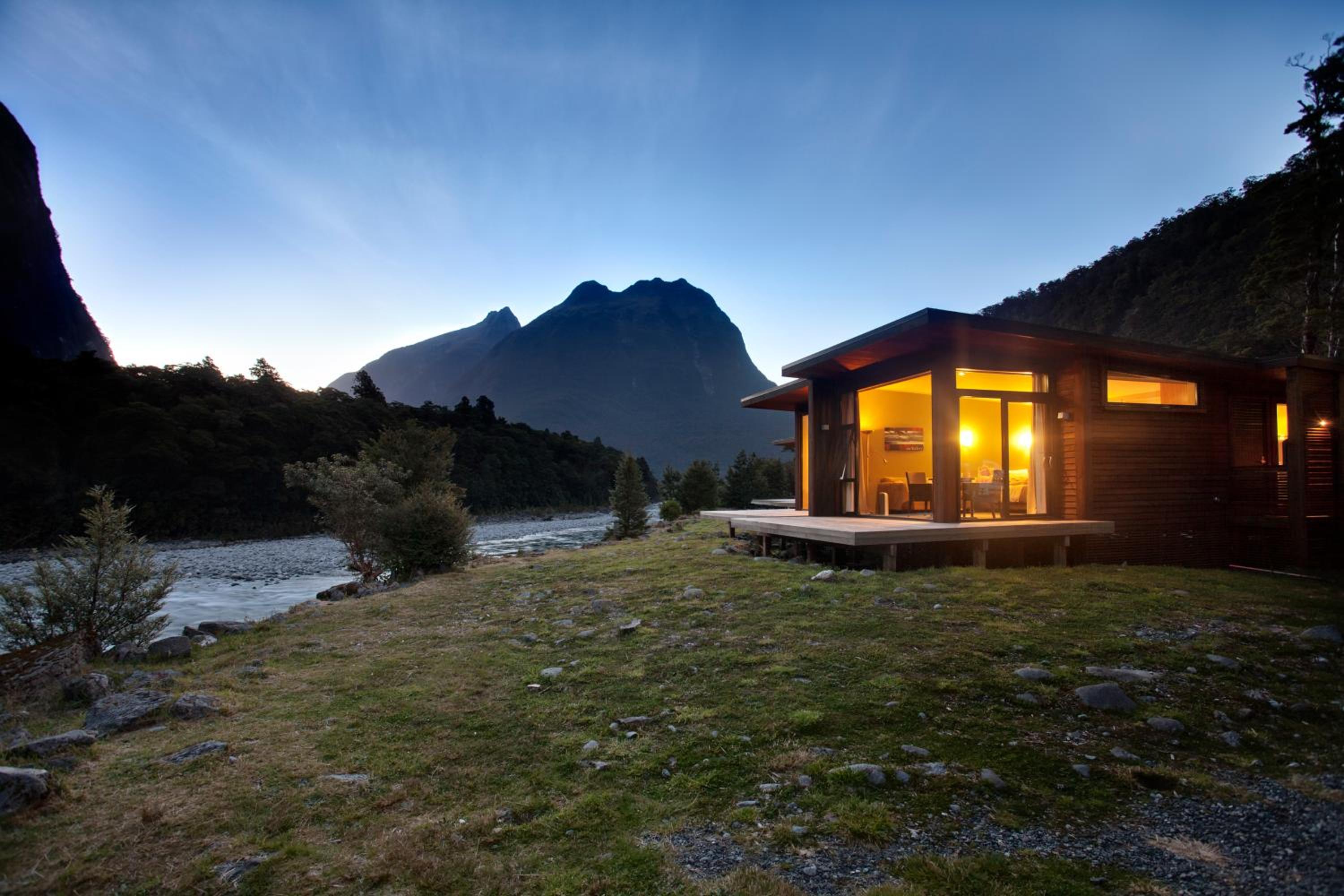 Superior Chalet - Photo 2