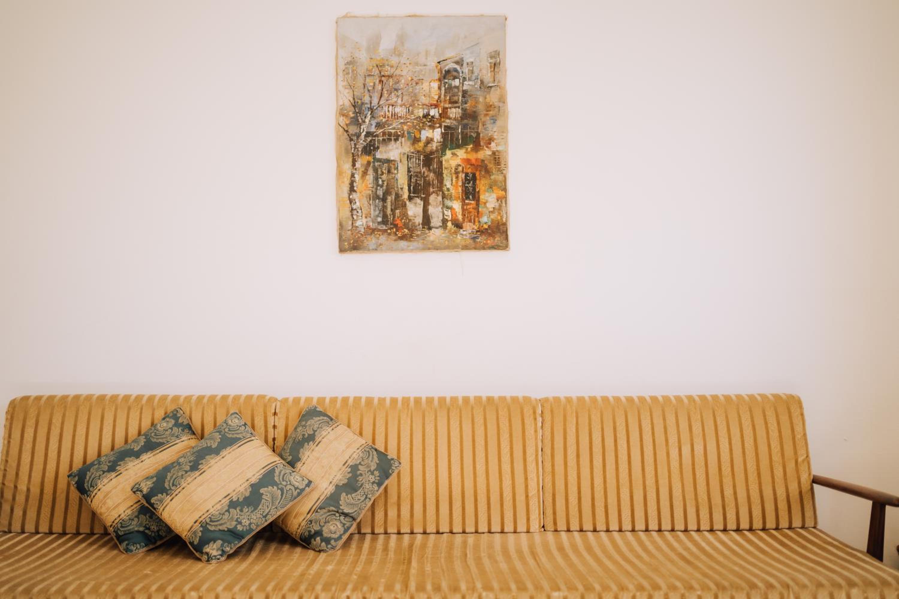 Three-Bedroom Apartment - Photo 24