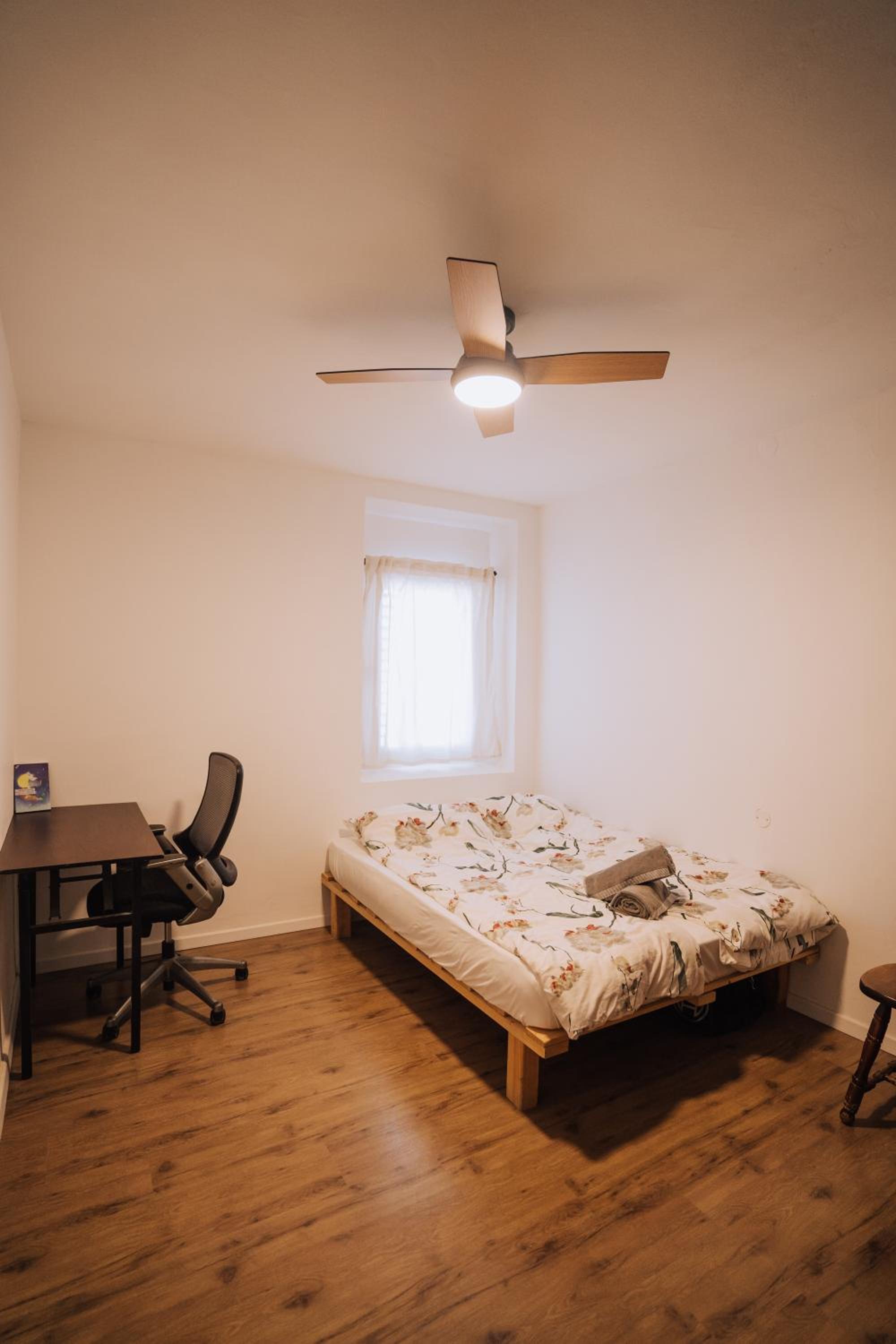 Three-Bedroom Apartment - Photo 14