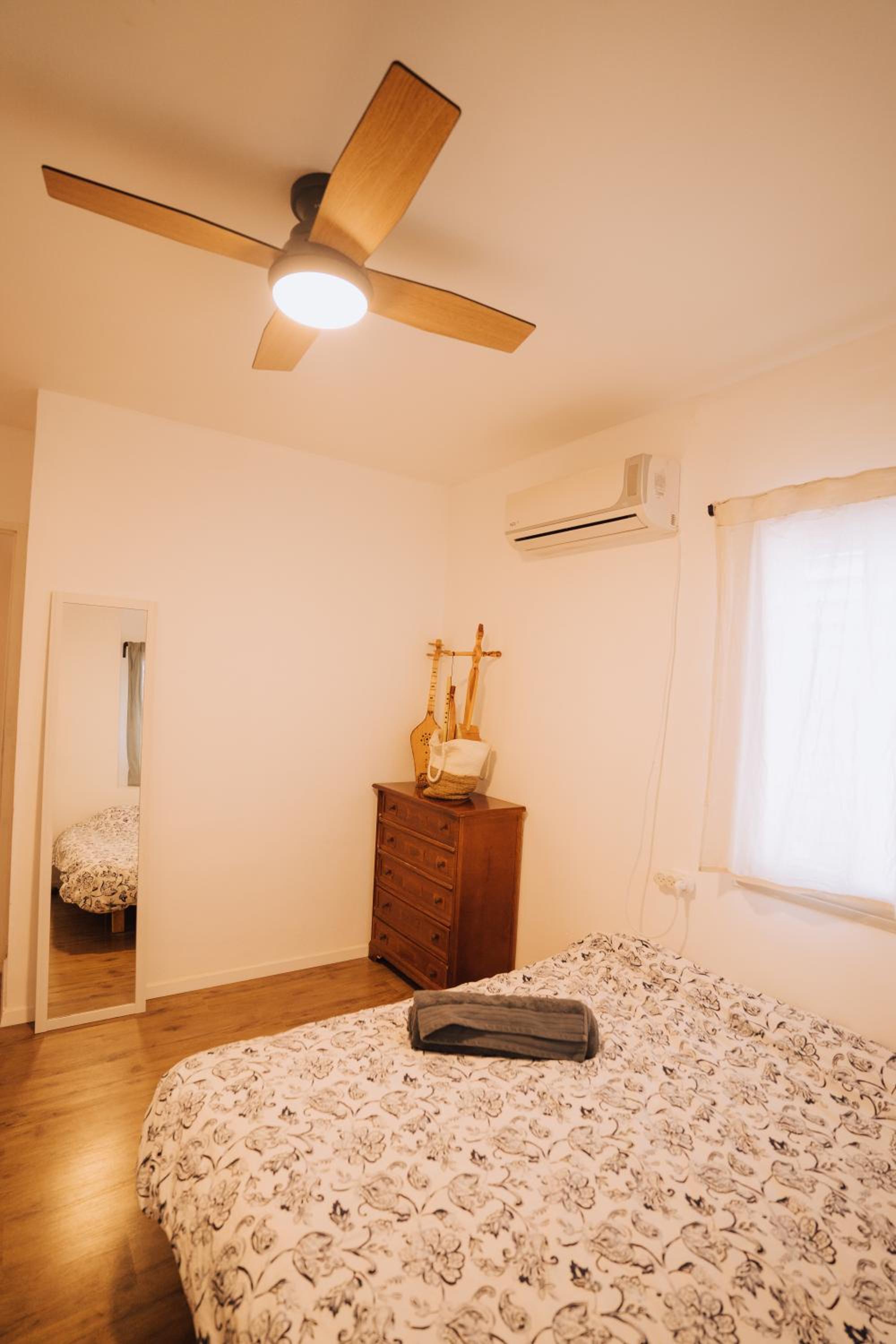 Three-Bedroom Apartment - Photo 19