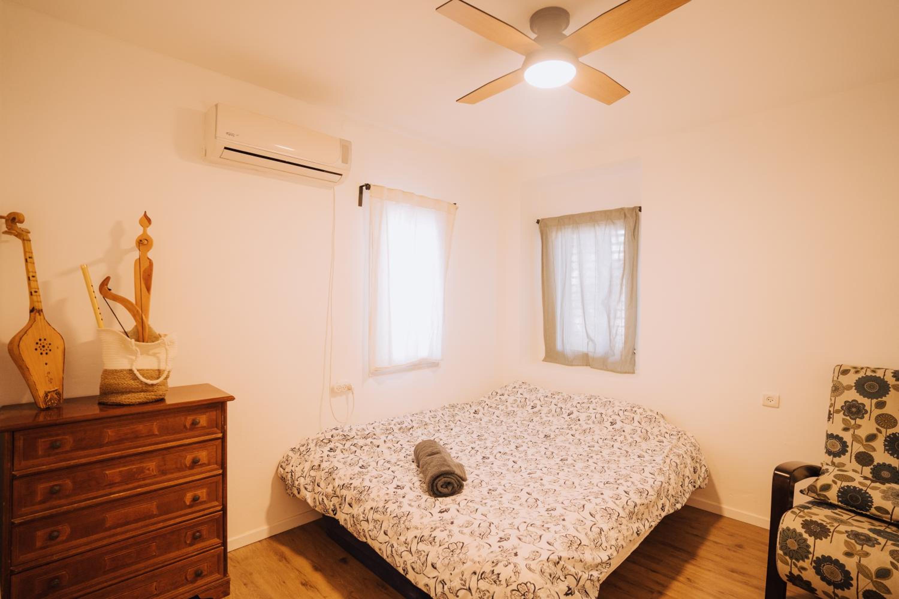 Three-Bedroom Apartment - Photo 5