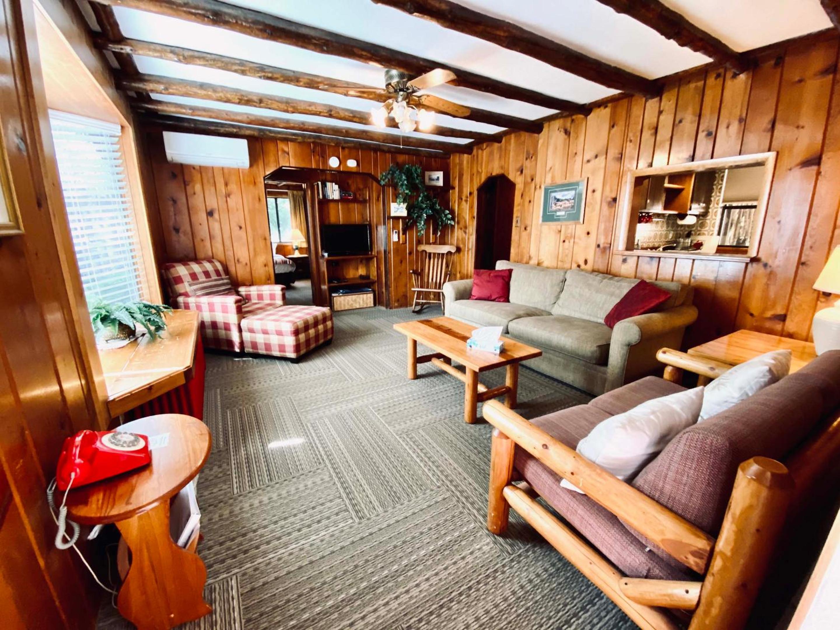 Flagstaff Suite photo 2